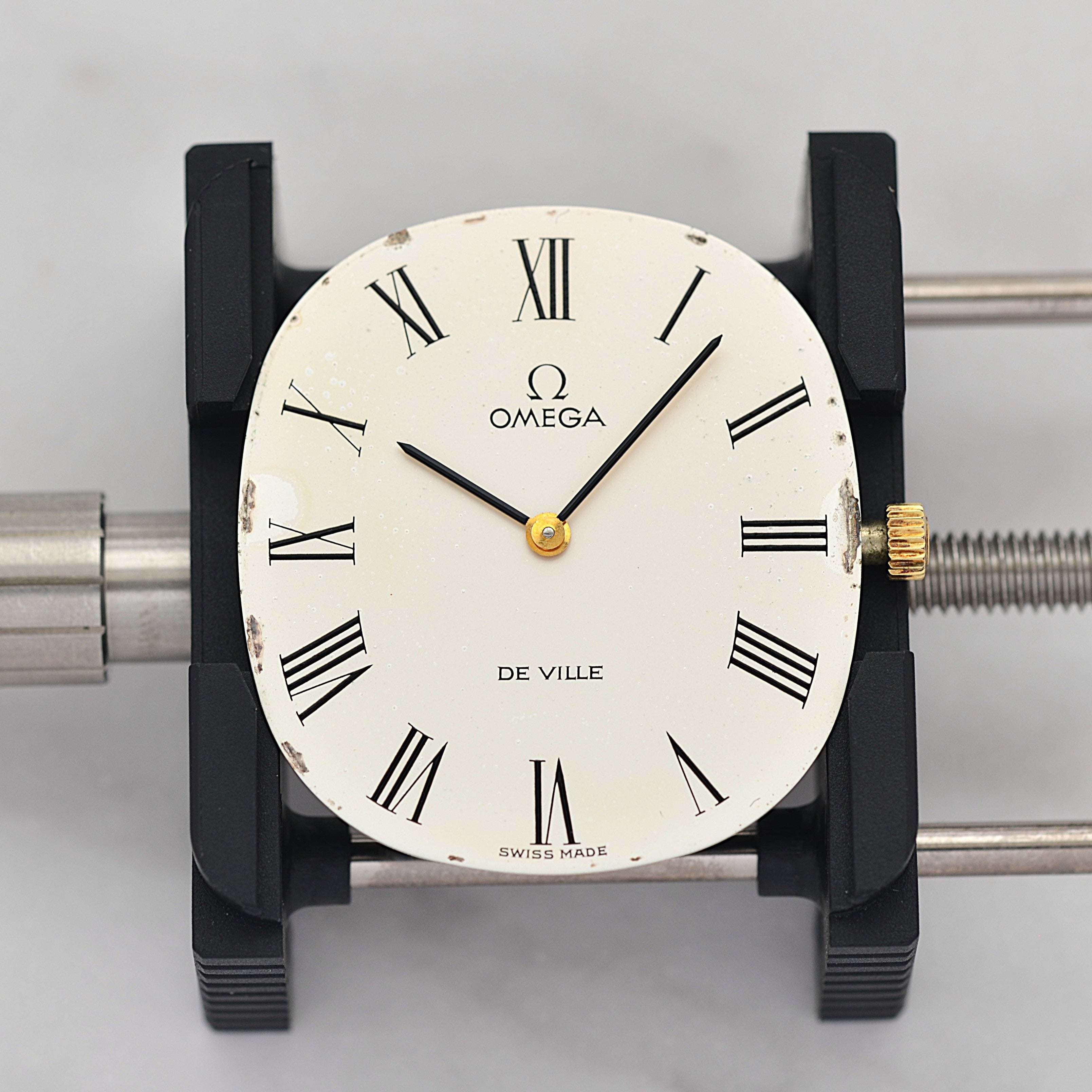 【OMEGA】Omega De Ville GP Oval Silver Roman with original buckle