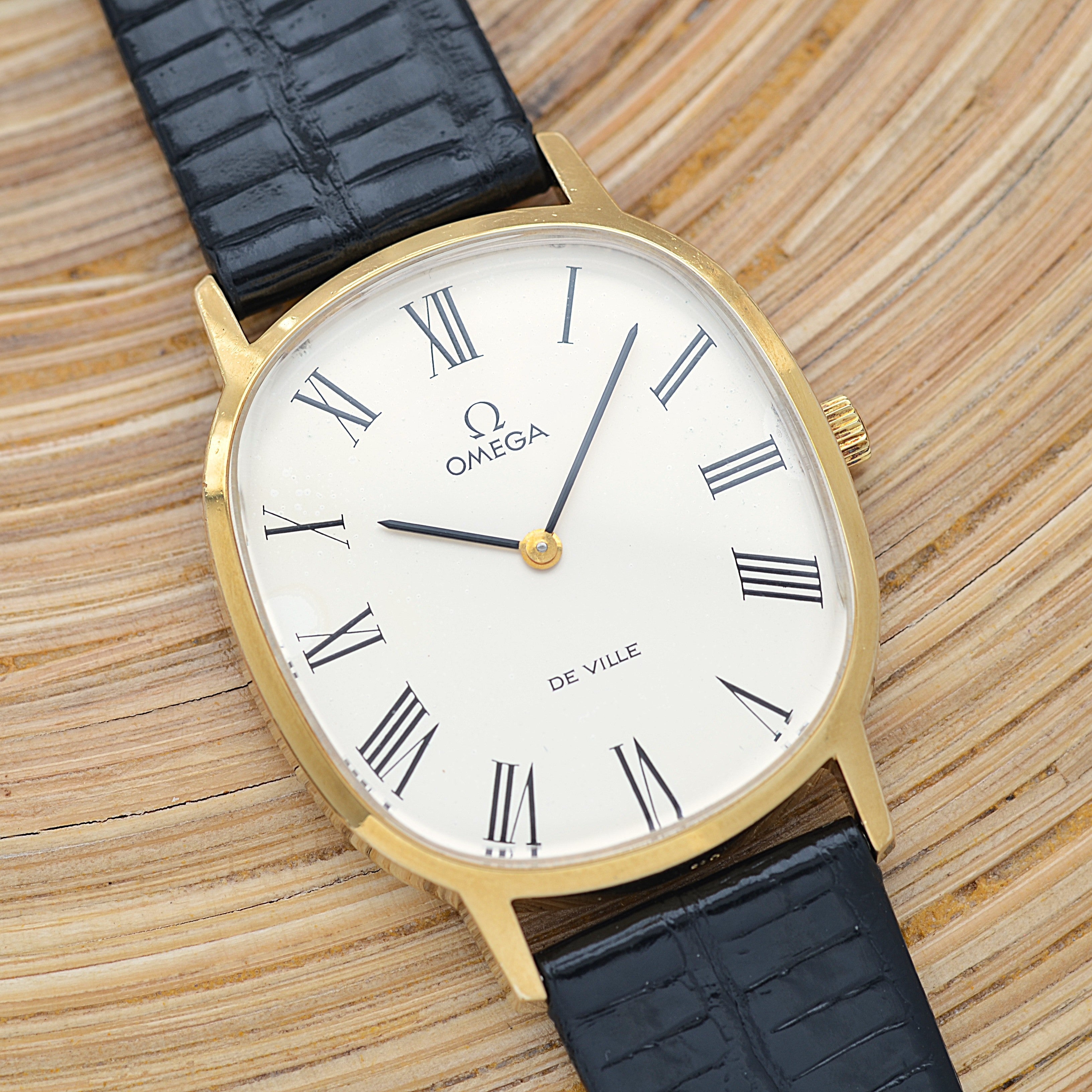 【OMEGA】Omega De Ville GP Oval Silver Roman with original buckle