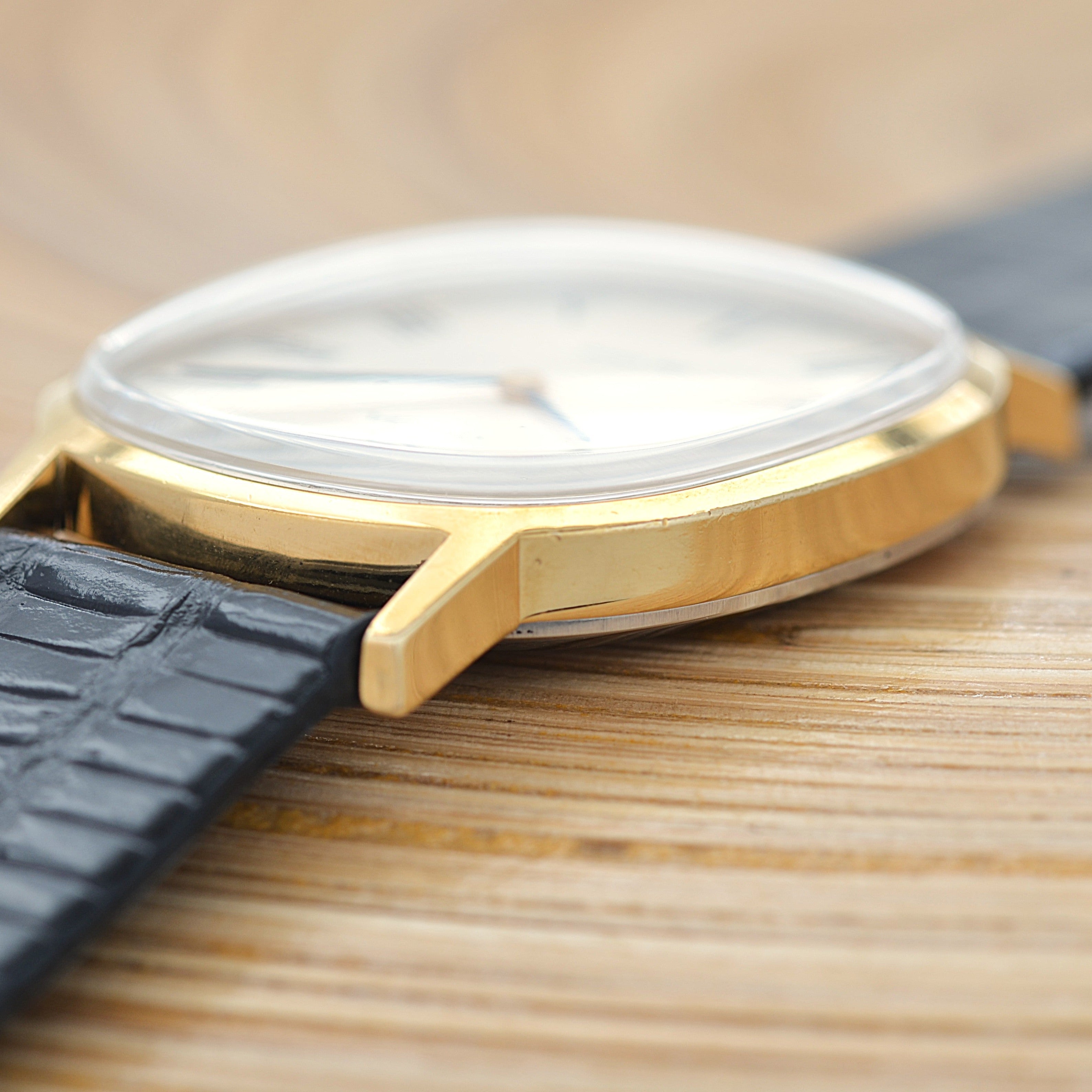 【OMEGA】Omega De Ville GP Oval Silver Roman with original buckle