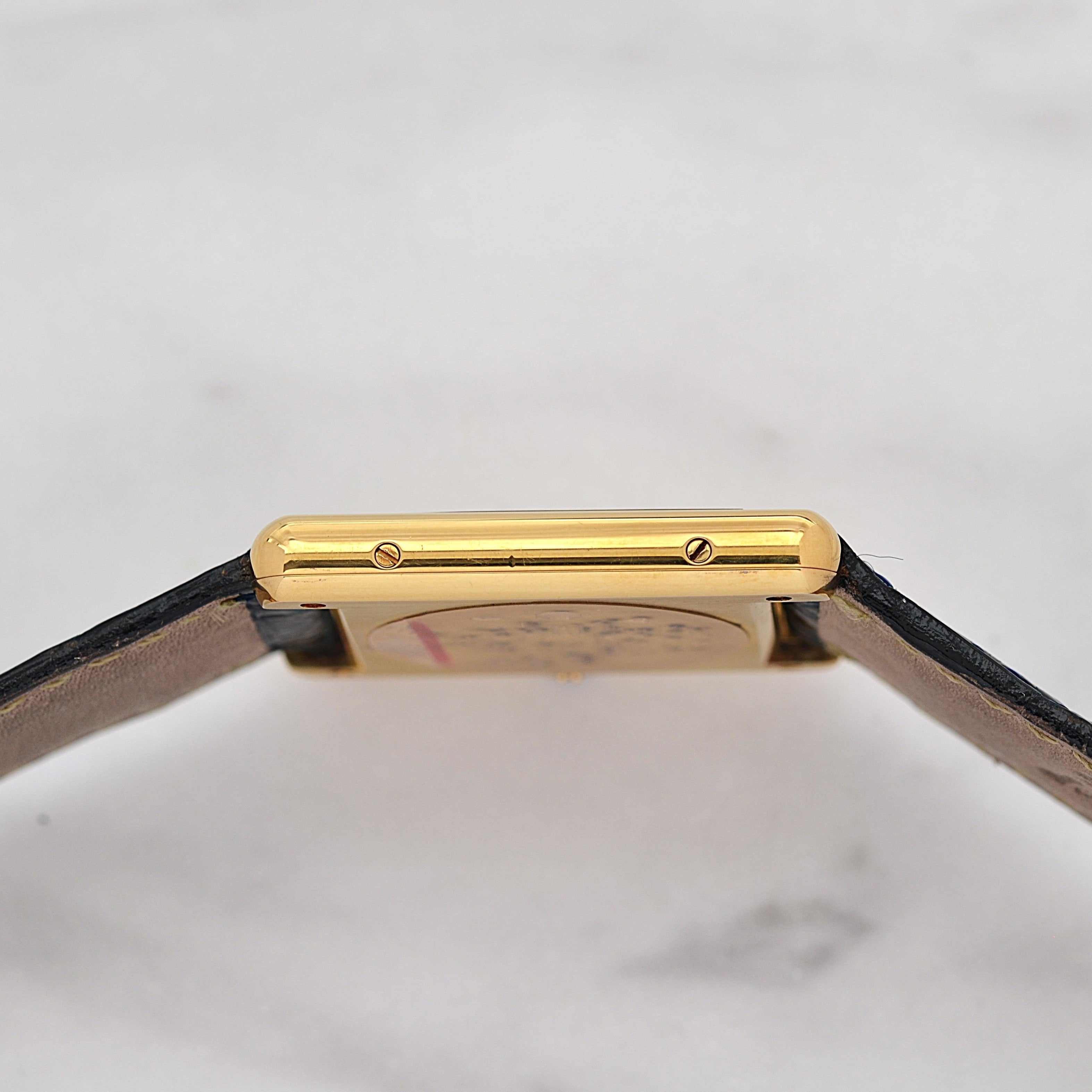 【Cartier】Cartier Must Tank LM Opalin with Original Deployment Buckle, New old stock