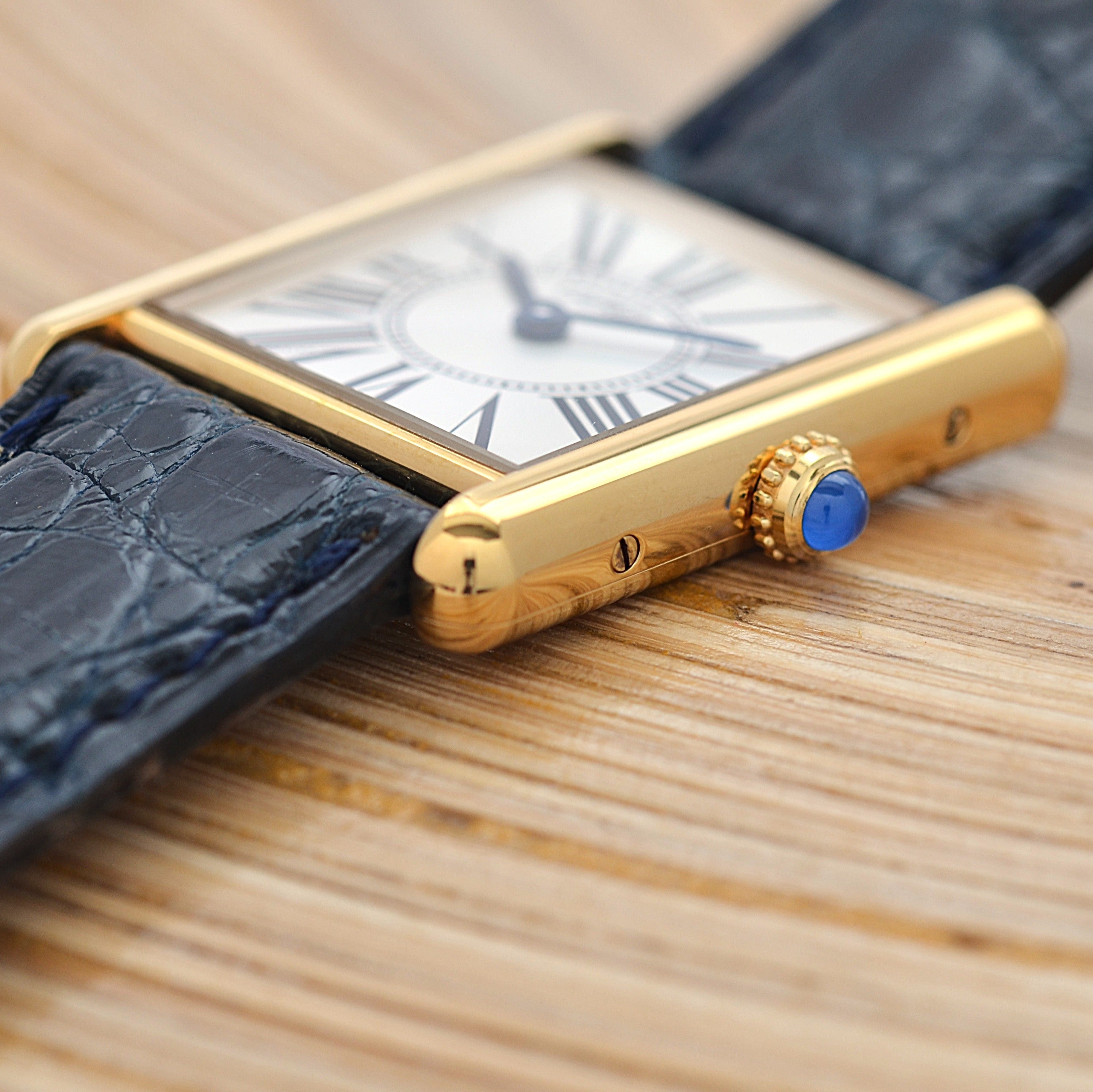 【Cartier】Cartier Must Tank LM Opalin with Original Deployment Buckle, New old stock
