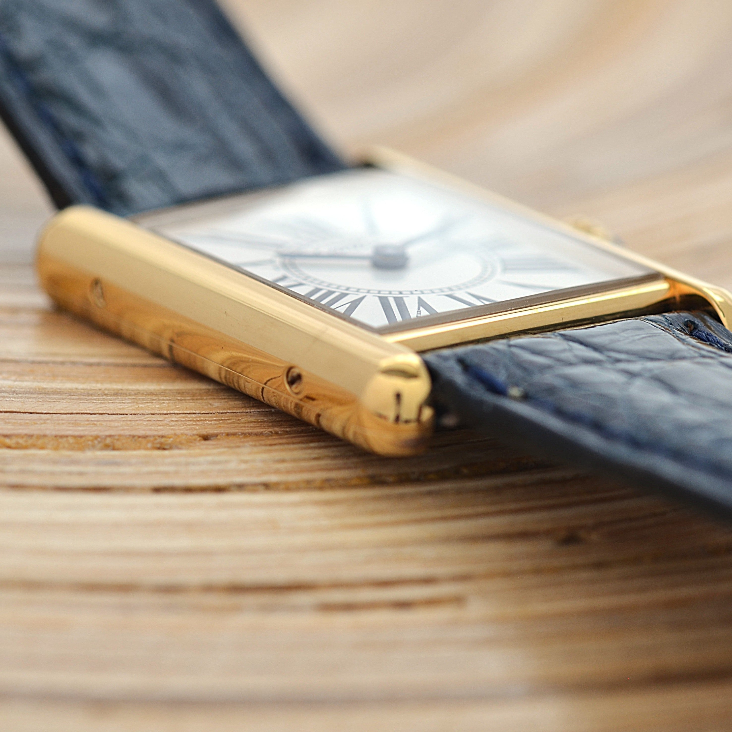 【Cartier】Cartier Must Tank LM Opalin with Original Deployment Buckle, New old stock