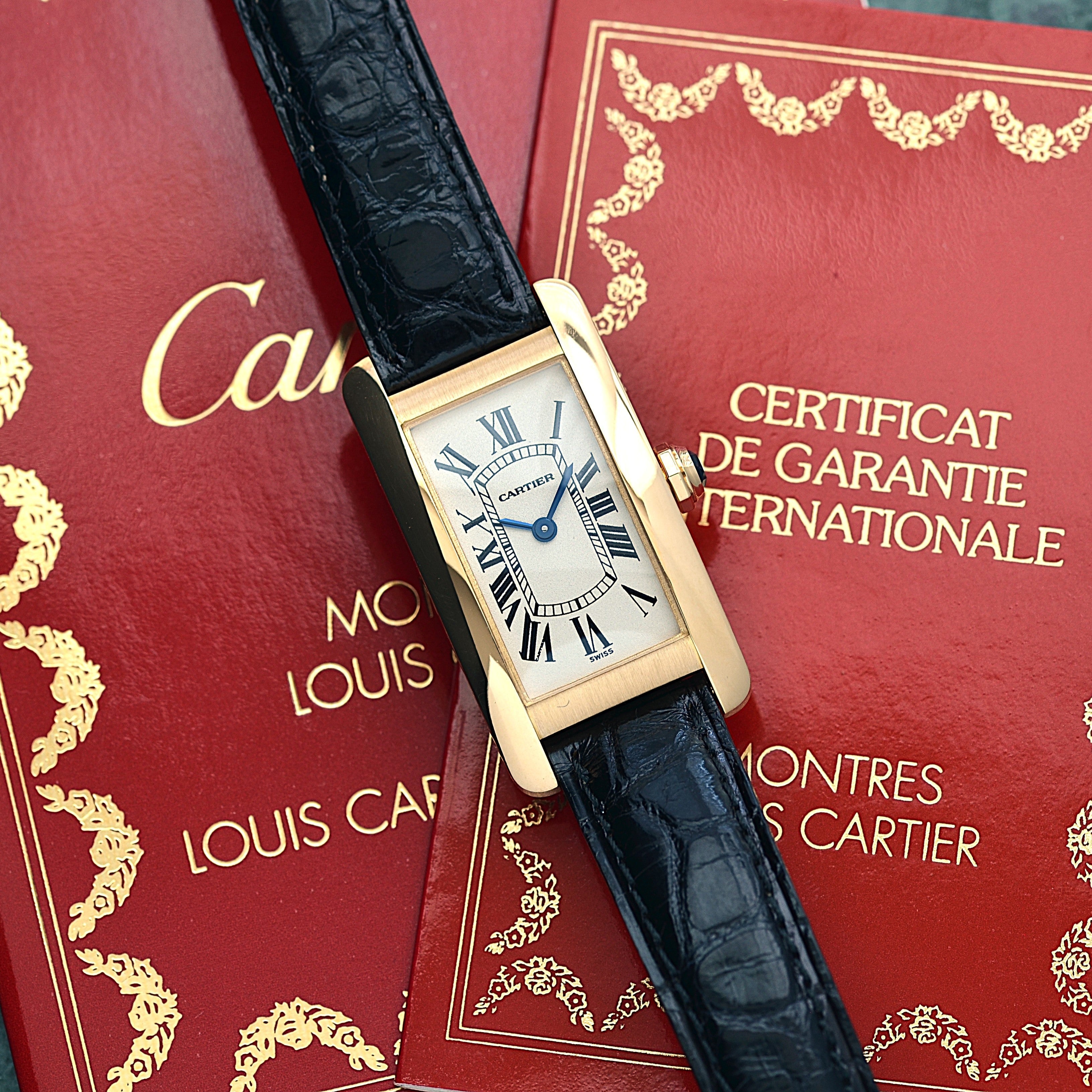 【Cartier】カルティエ タンクアメリカン SM 18KYG 付属品完備 デッドストック カルティエコンプリートサービス済み