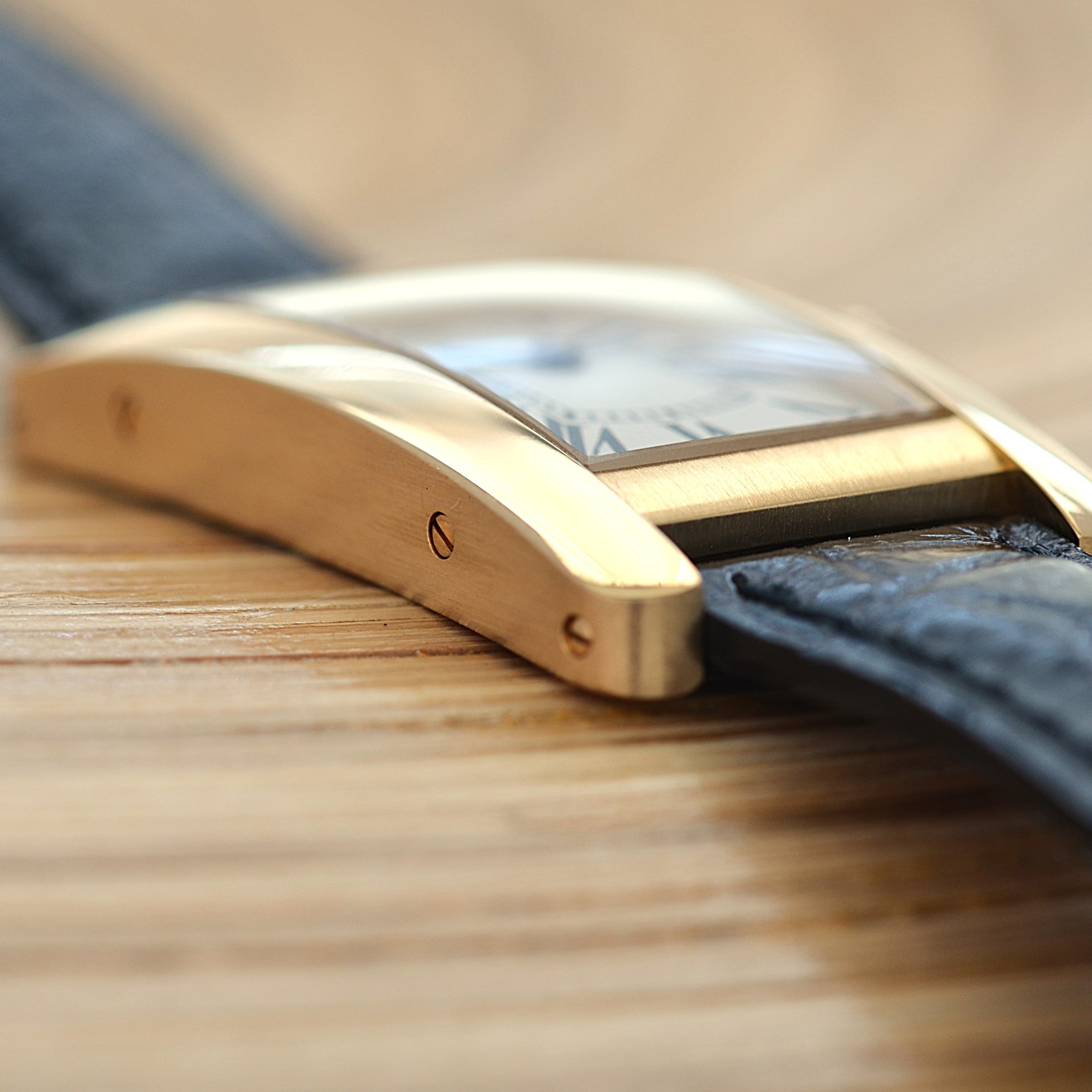 【Cartier】カルティエ タンクアメリカン SM 18KYG 付属品完備 デッドストック カルティエコンプリートサービス済み