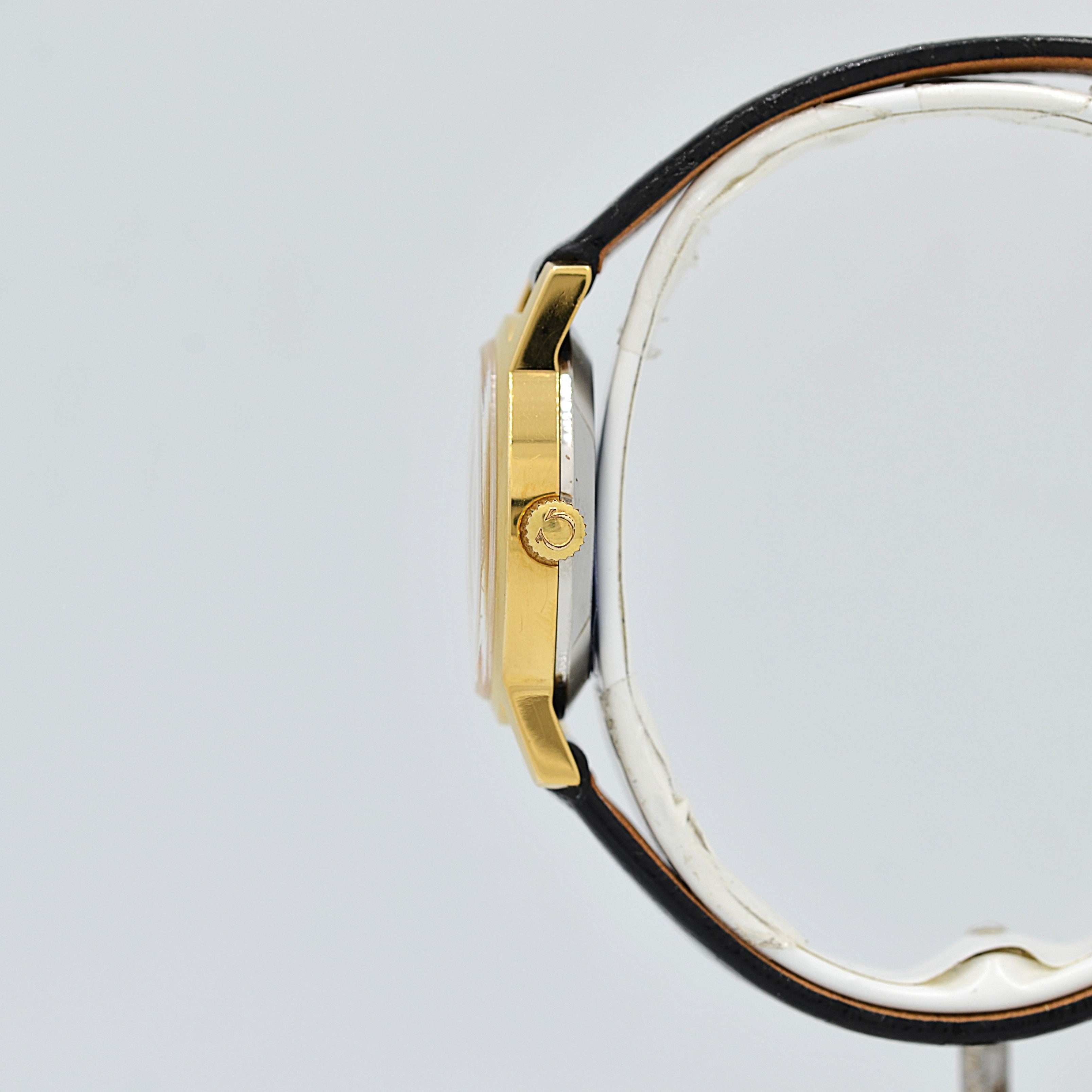【OMEGA】オメガ ジュネーヴ GP ミニオーバル Gold 純正尾錠付き デッドストック