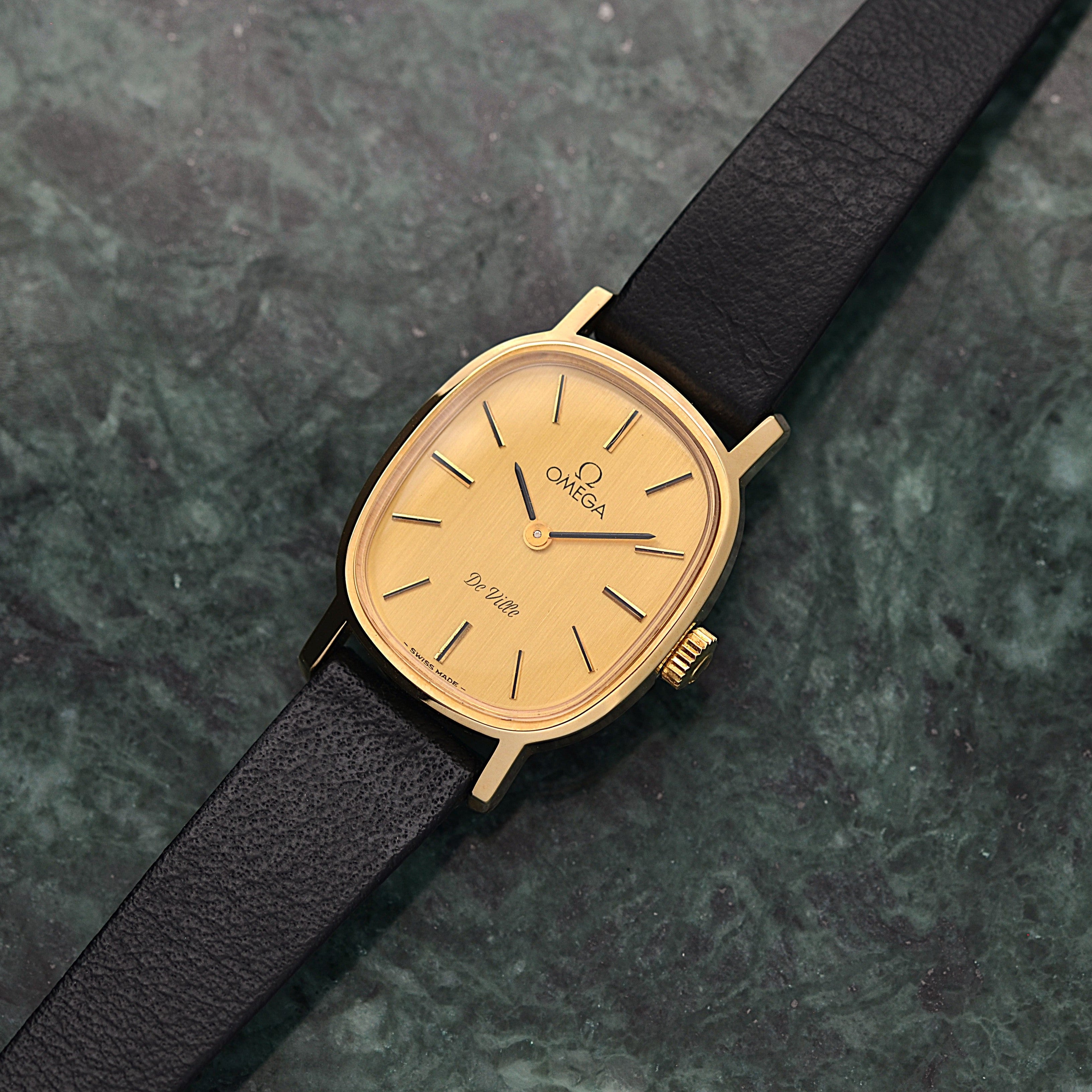 【OMEGA】オメガ デヴィル GP オーバル Gold 純正尾錠付き デッドストック