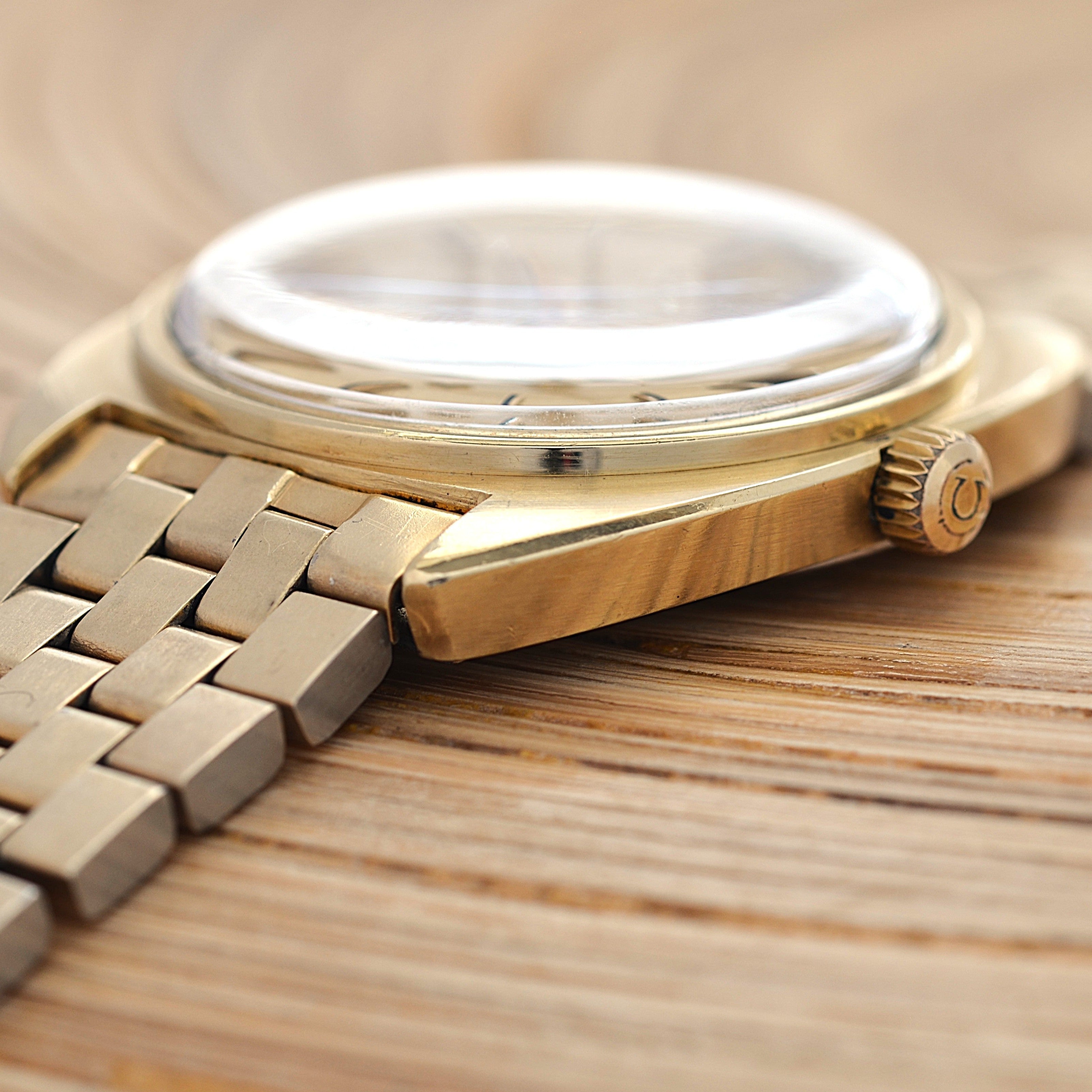 【OMEGA】オメガ コンステレーションデイト Cライン Gold bark dial