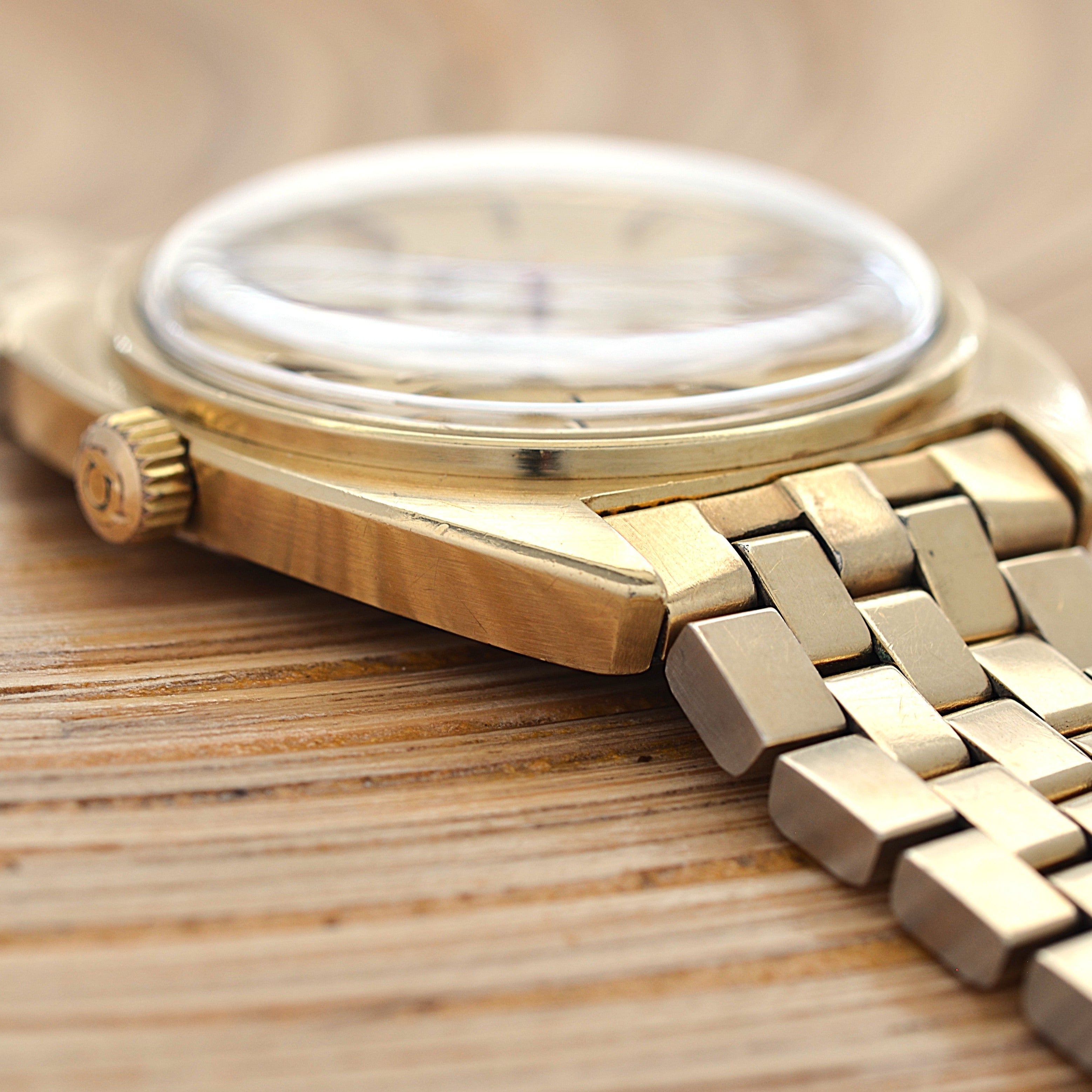 【OMEGA】オメガ コンステレーションデイト Cライン Gold bark dial