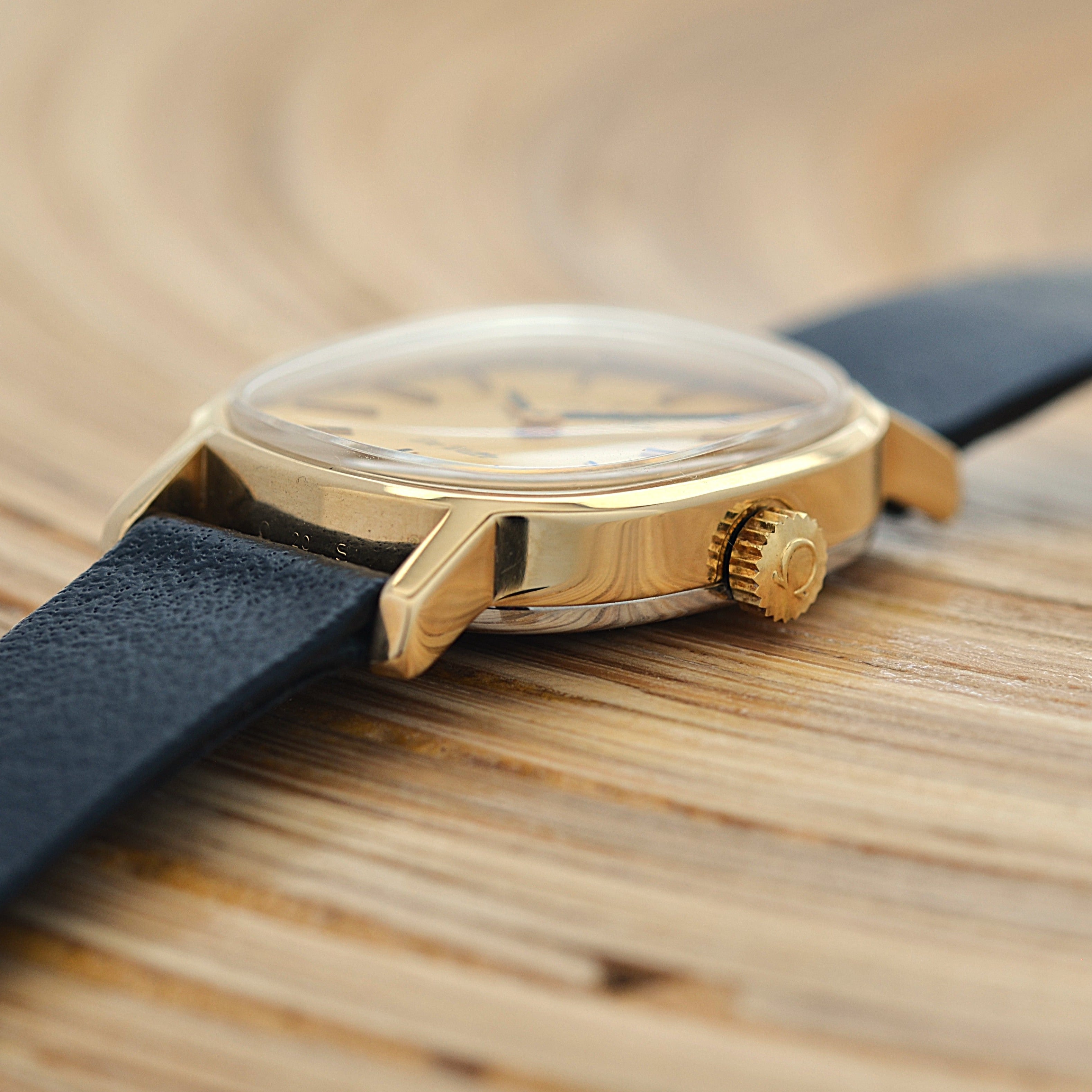 【OMEGA】オメガ デヴィル GP オーバル Gold 純正尾錠付き デッドストック