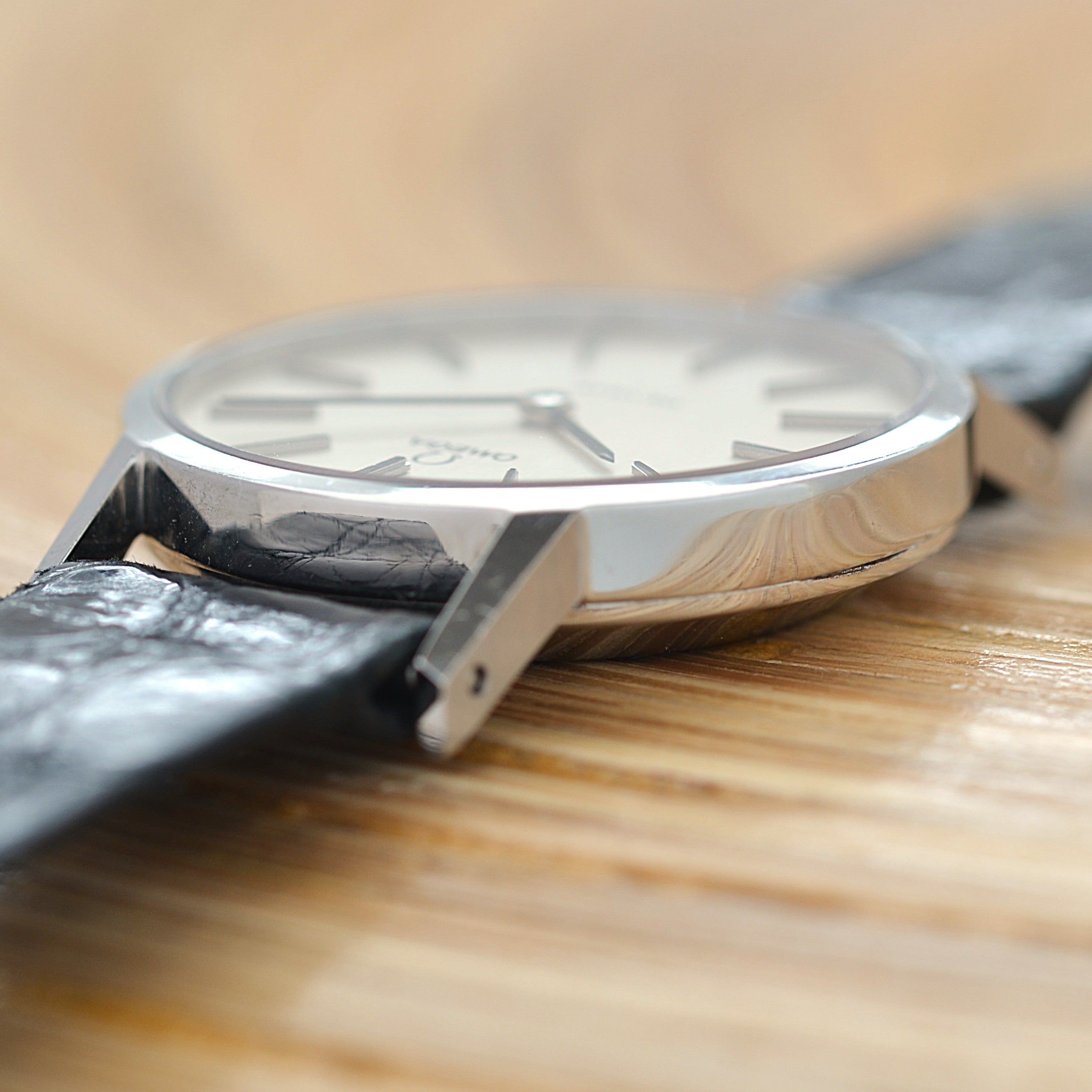 【OMEGA】オメガ デヴィル SS ラウンド Silver 純正尾錠付き デッドストック