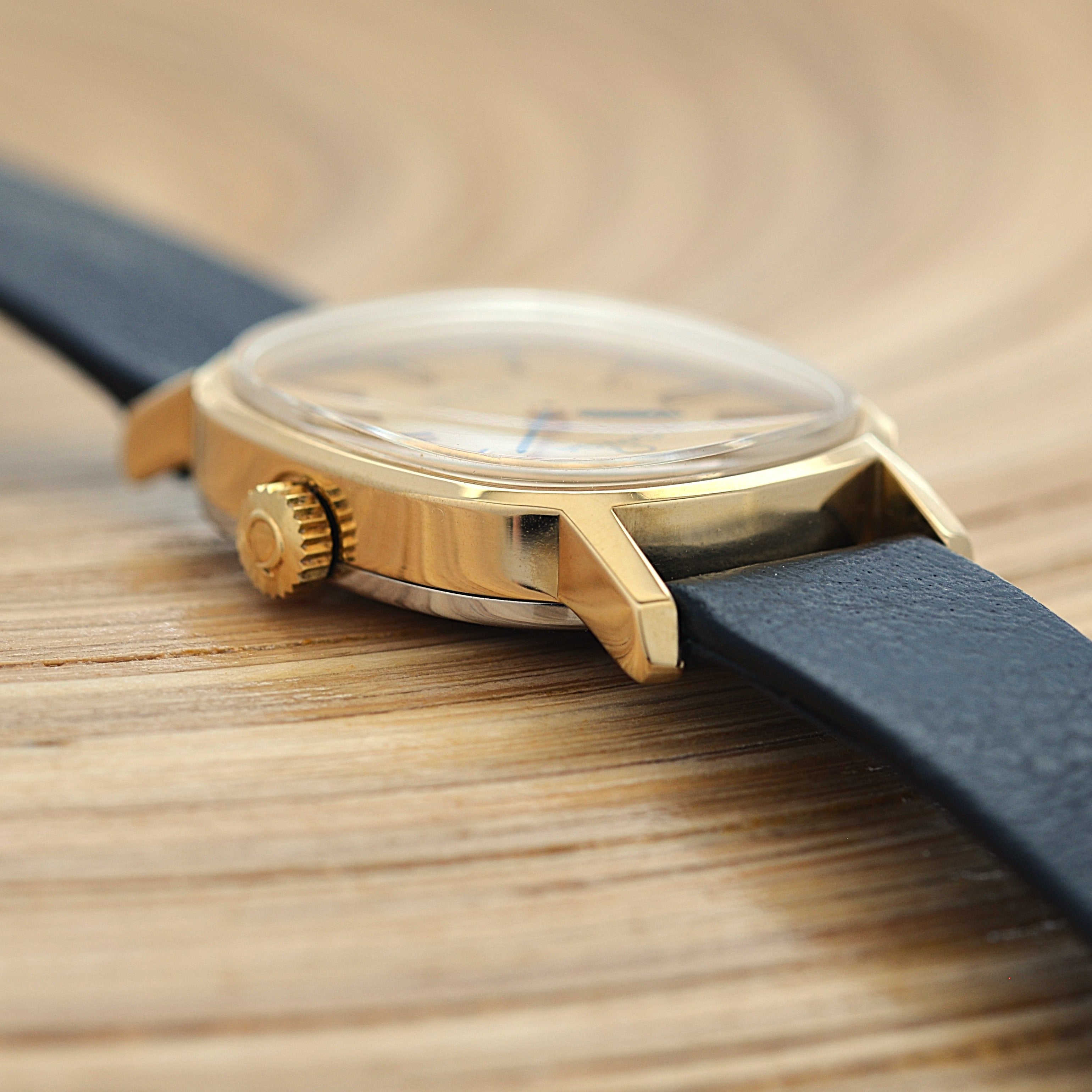 【OMEGA】オメガ デヴィル GP オーバル Gold 純正尾錠付き デッドストック