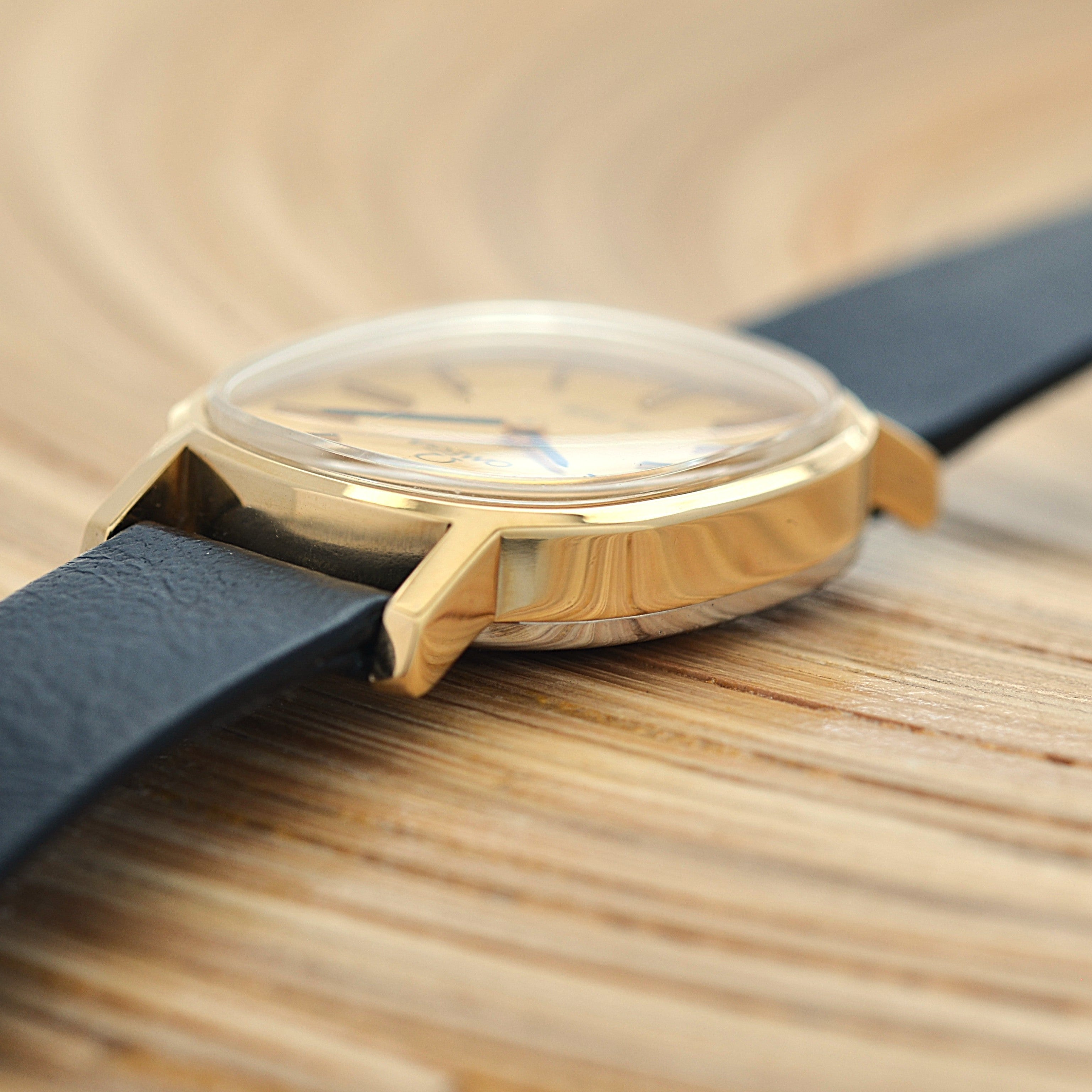 【OMEGA】オメガ デヴィル GP オーバル Gold 純正尾錠付き デッドストック
