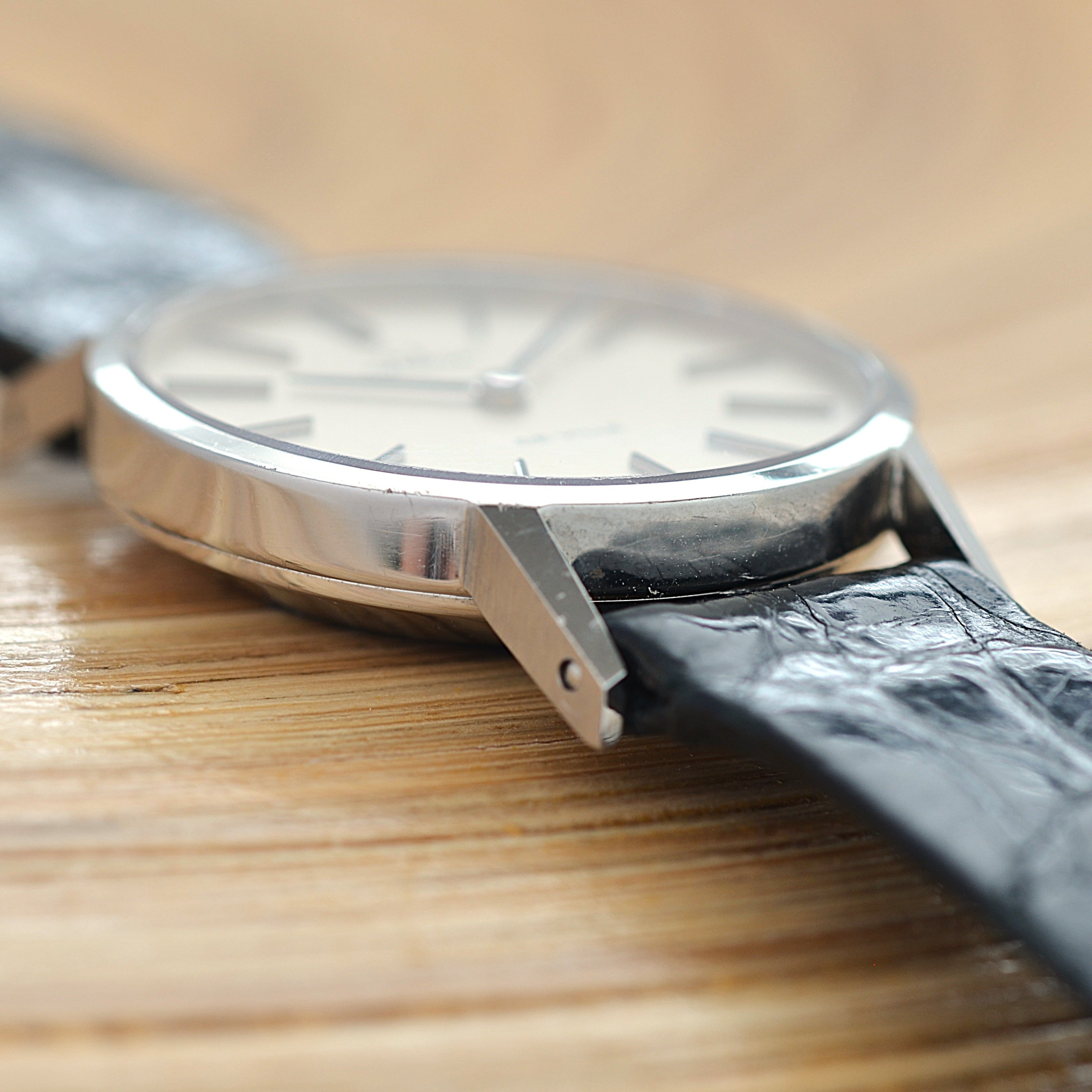 【OMEGA】オメガ デヴィル SS ラウンド Silver 純正尾錠付き デッドストック