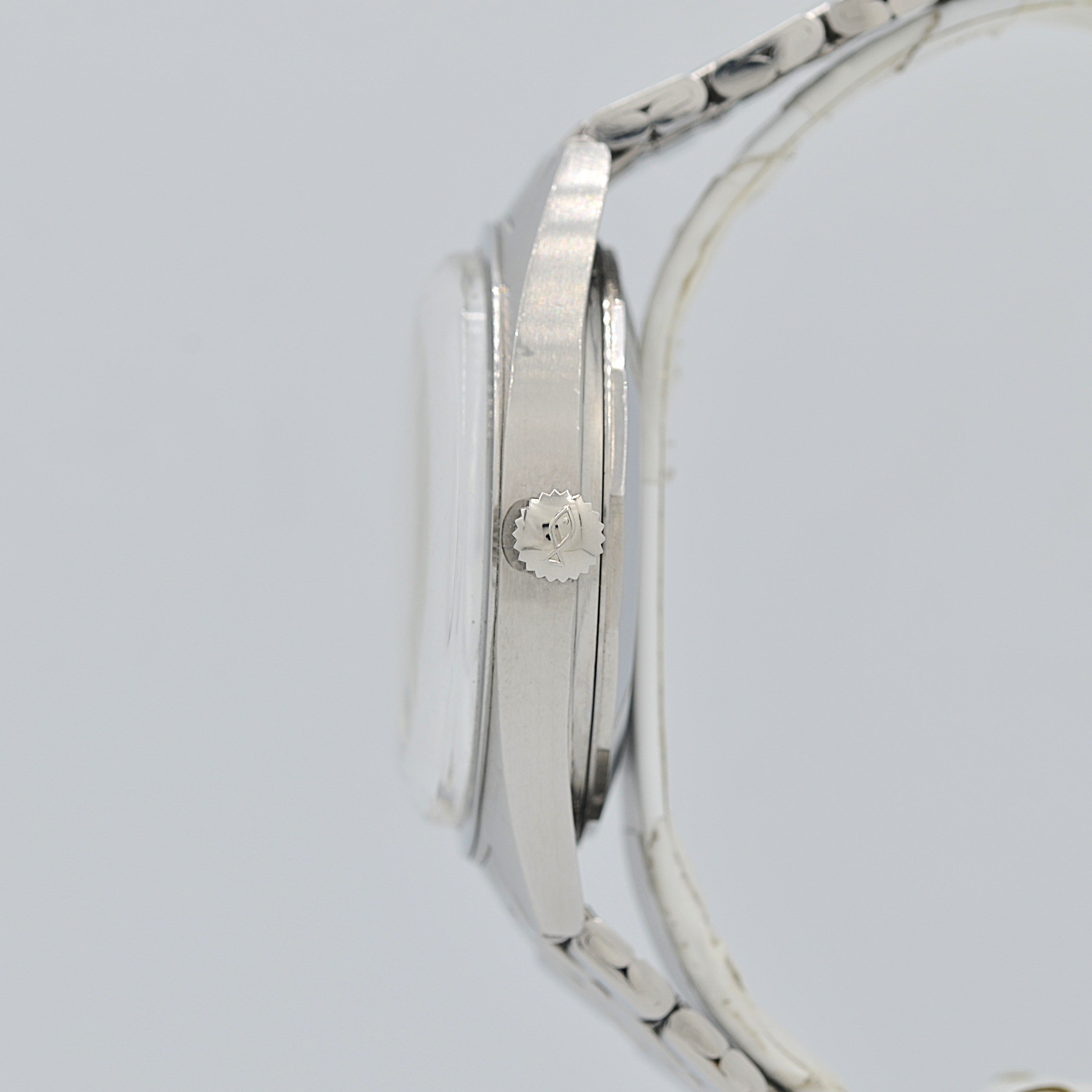 【IWC】アイダブリューシー ヨットクラブ R811AD Cal.8541B ゲイフレアー製純正ブレスレット付き 1968年製