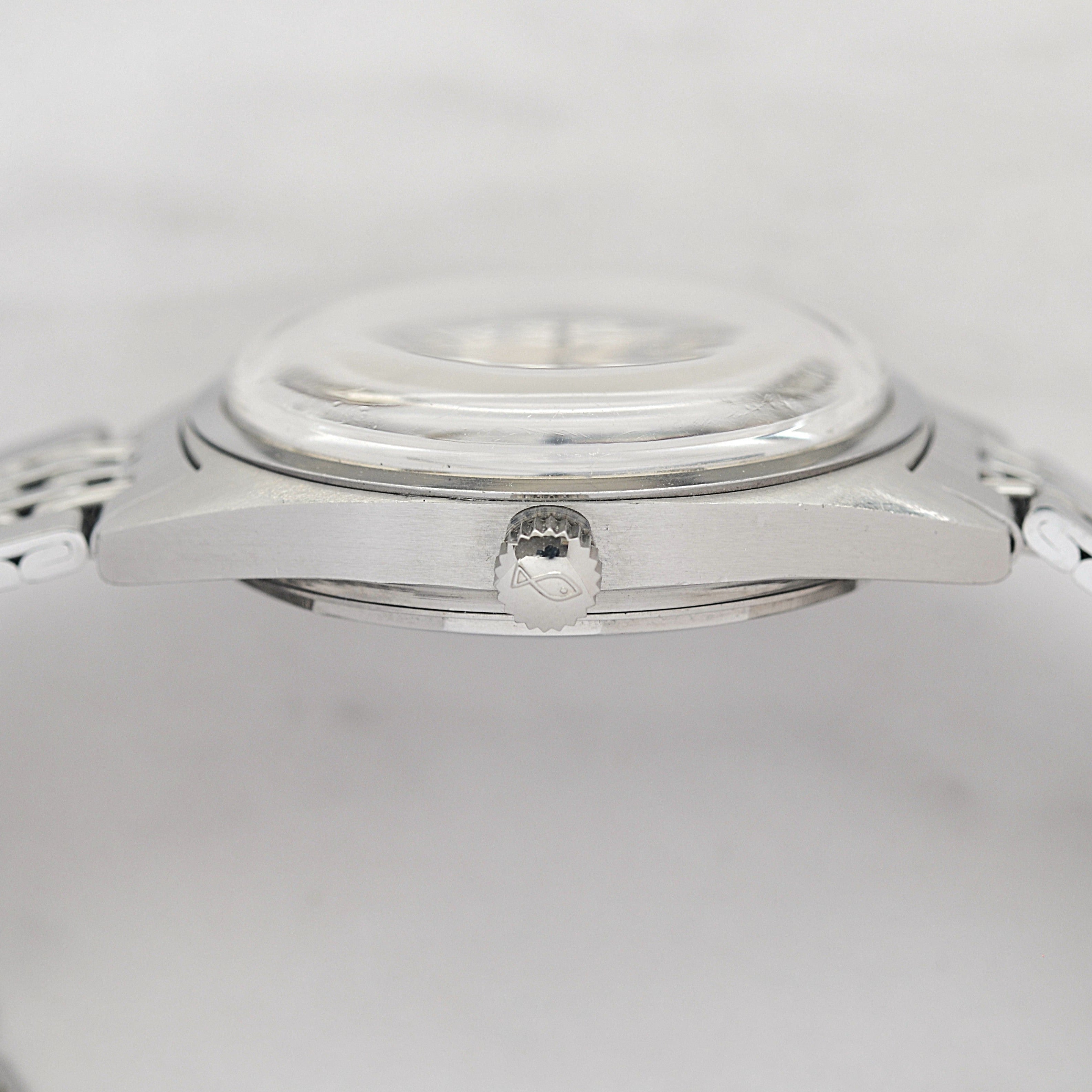 【IWC】アイダブリューシー ヨットクラブ R811AD Cal.8541B ゲイフレアー製純正ブレスレット付き 1968年製