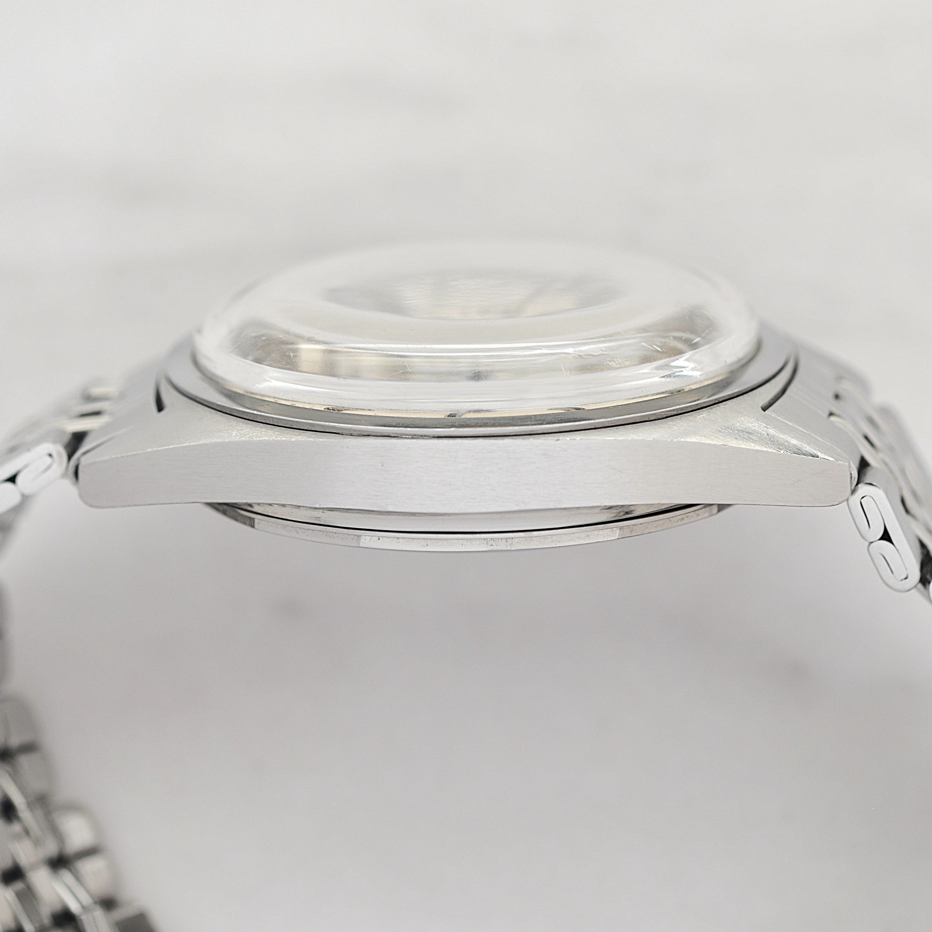 【IWC】アイダブリューシー ヨットクラブ R811AD Cal.8541B ゲイフレアー製純正ブレスレット付き 1968年製
