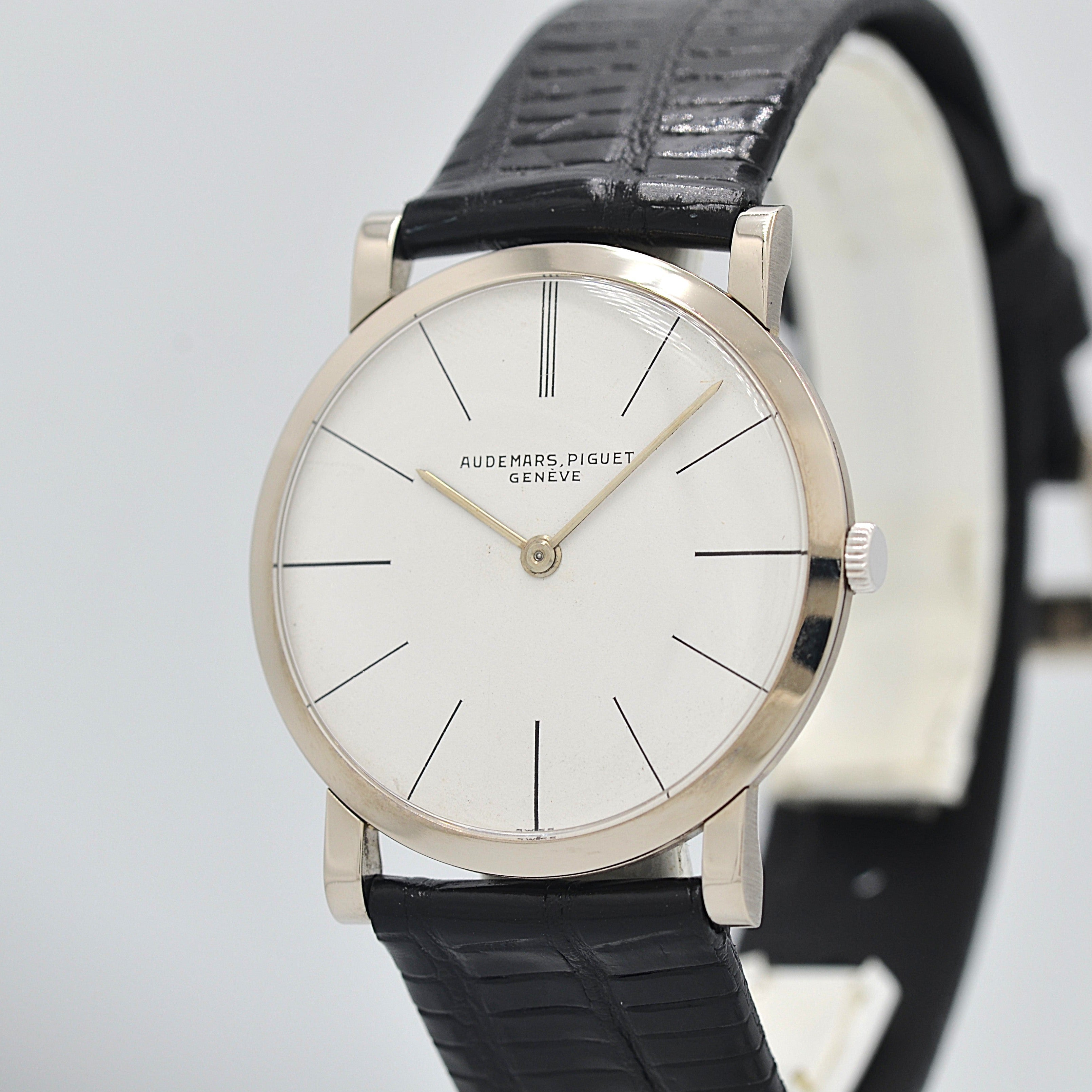 【AUDEMARS PIGUET】オーデマピゲ ラウンドモデル 18KWG 純正18KWGバックル 純正ボックス付き