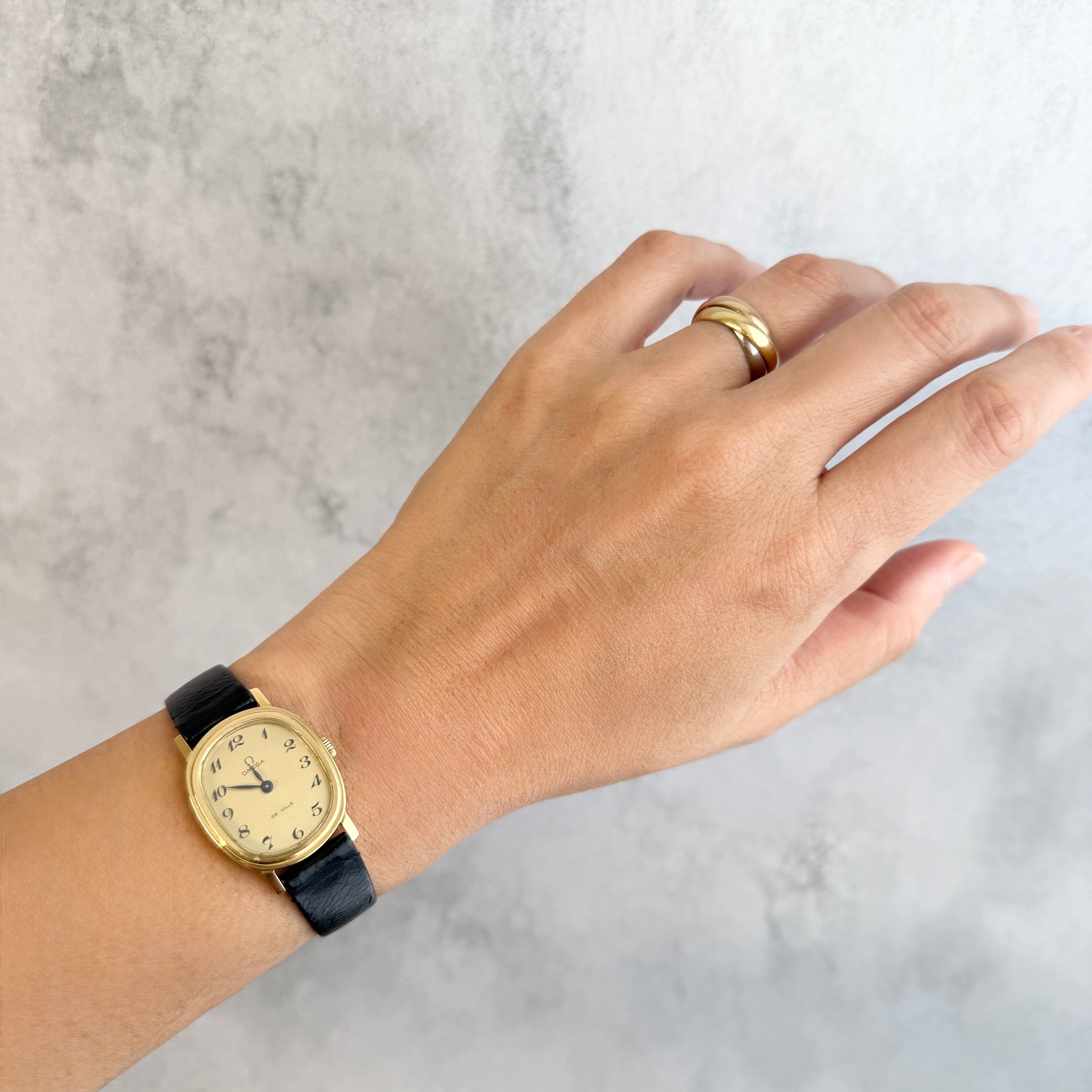 【OMEGA】オメガ デヴィル GP オーバル Gold プリントアラビア デッドストック 純正尾錠付き