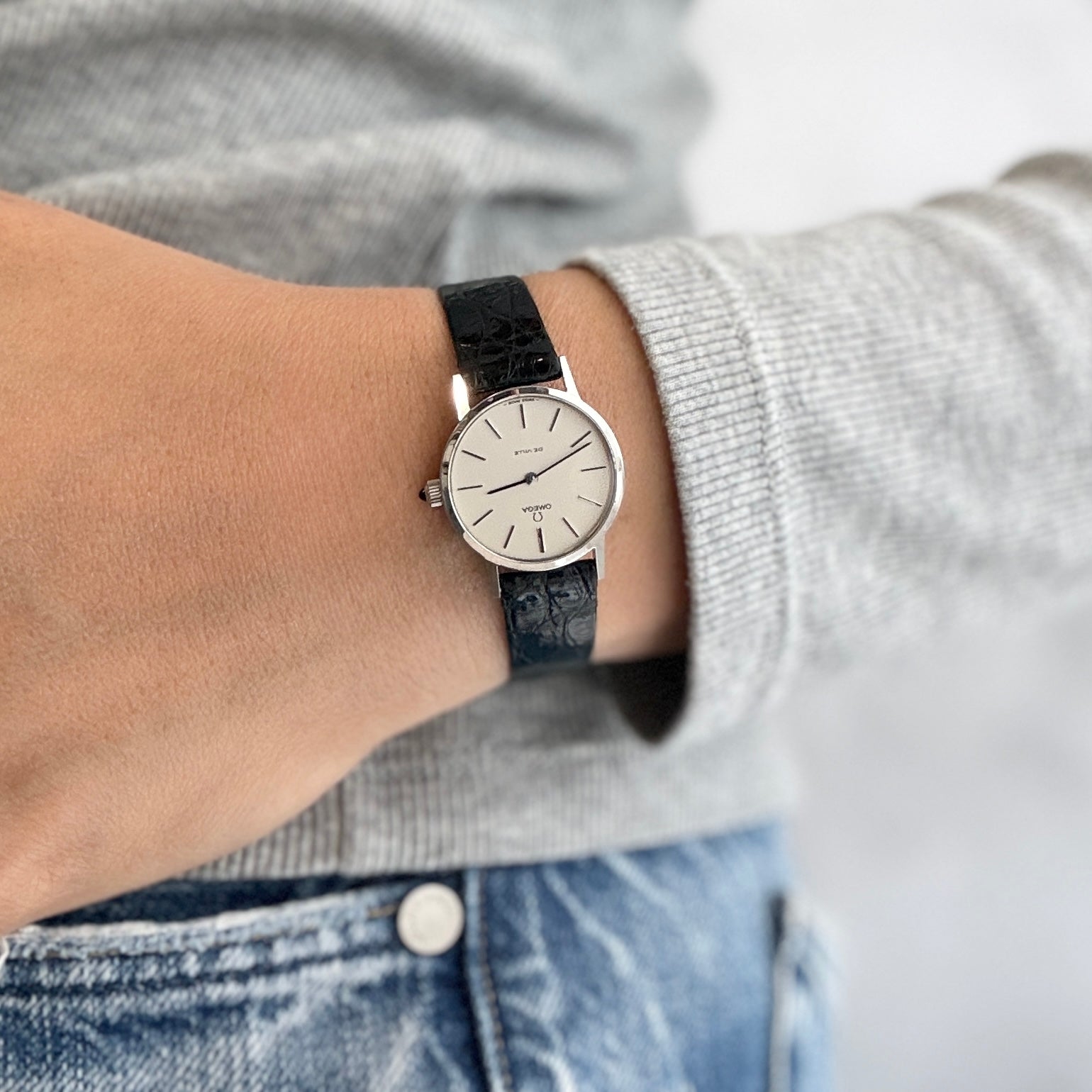 【OMEGA】オメガ デヴィル SS ラウンド Silver 純正尾錠付き デッドストック