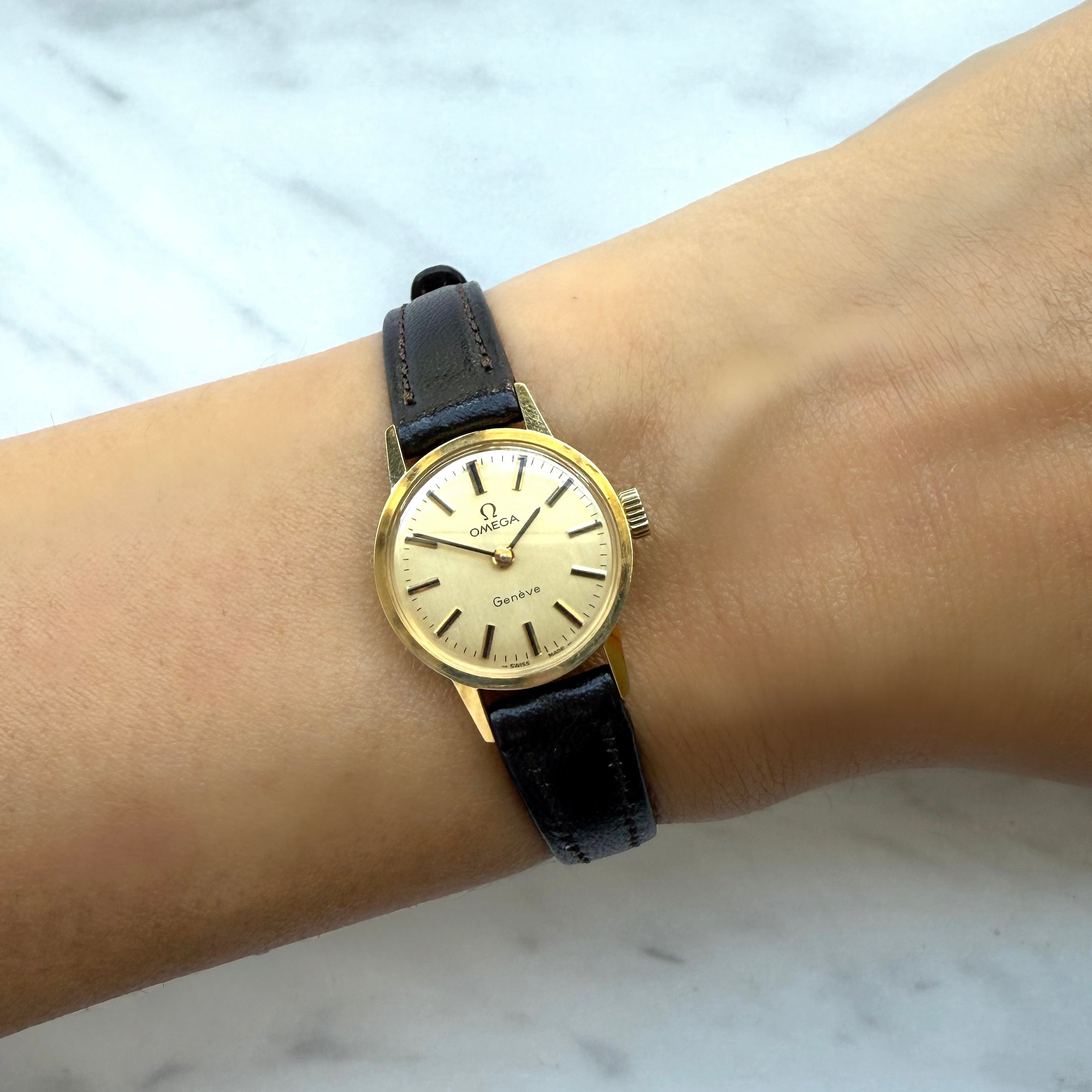 [Omega] 歐米茄日內瓦 GP 圓形金盤