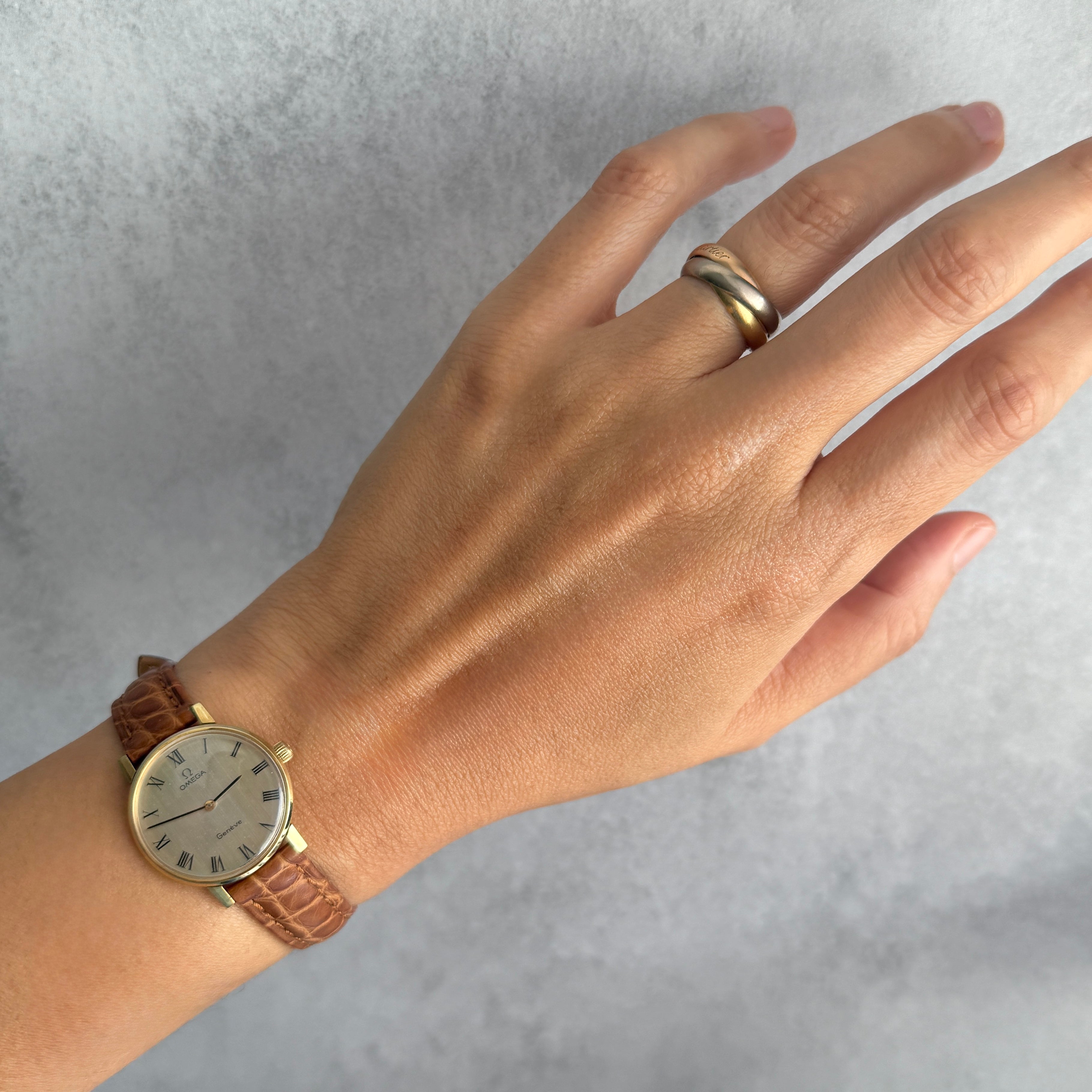 【OMEGA】オメガ ジュネーヴ GP ラウンド Silver Roman 純正尾錠付き