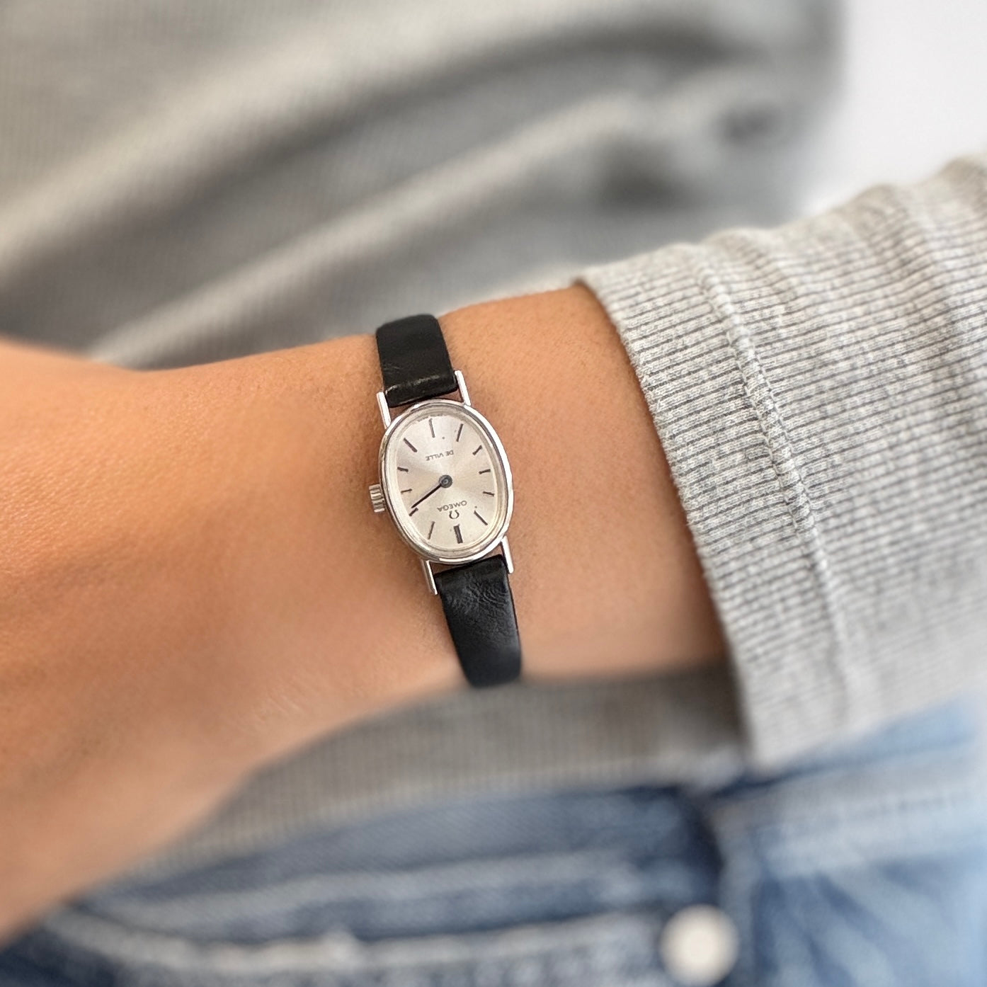 【OMEGA】オメガ デヴィル SS ミニオーバル Silver デッドストック 純正尾錠付き