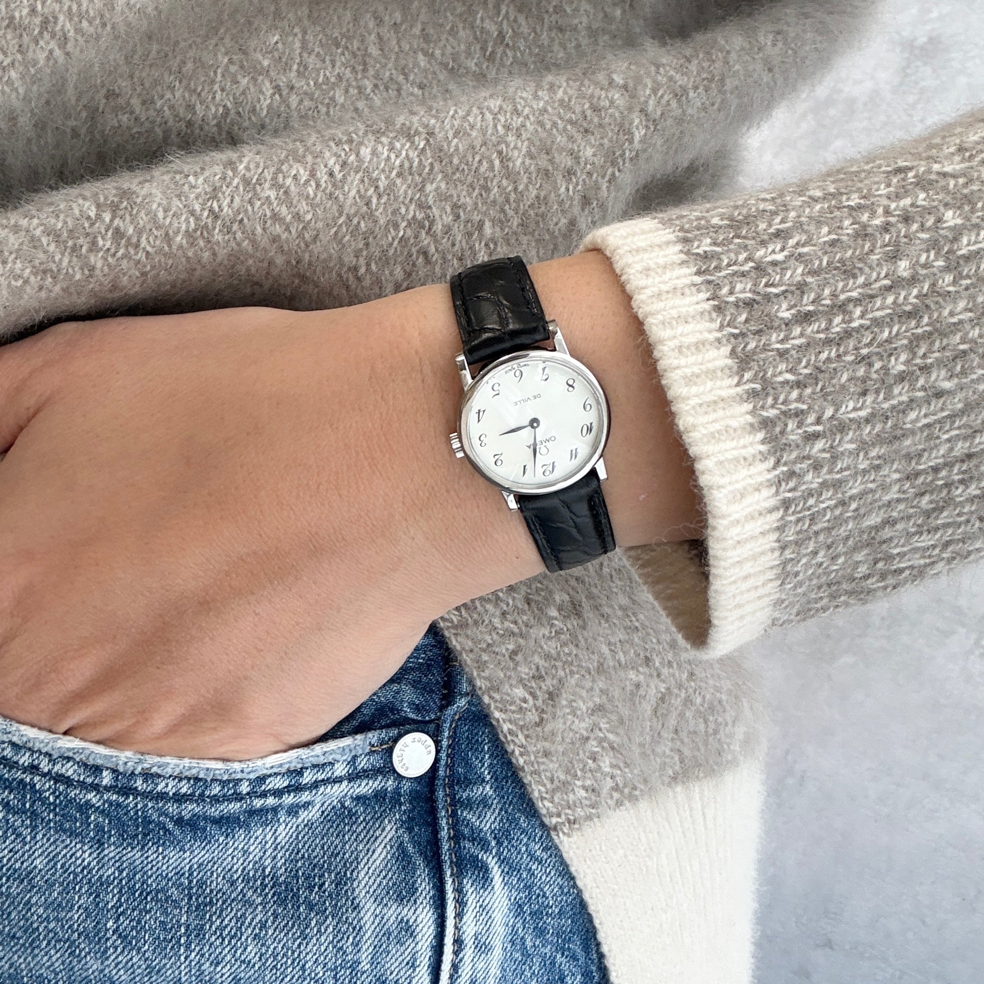 【OMEGA】オメガ デヴィル SS ラウンド White Arabic 純正尾錠付き