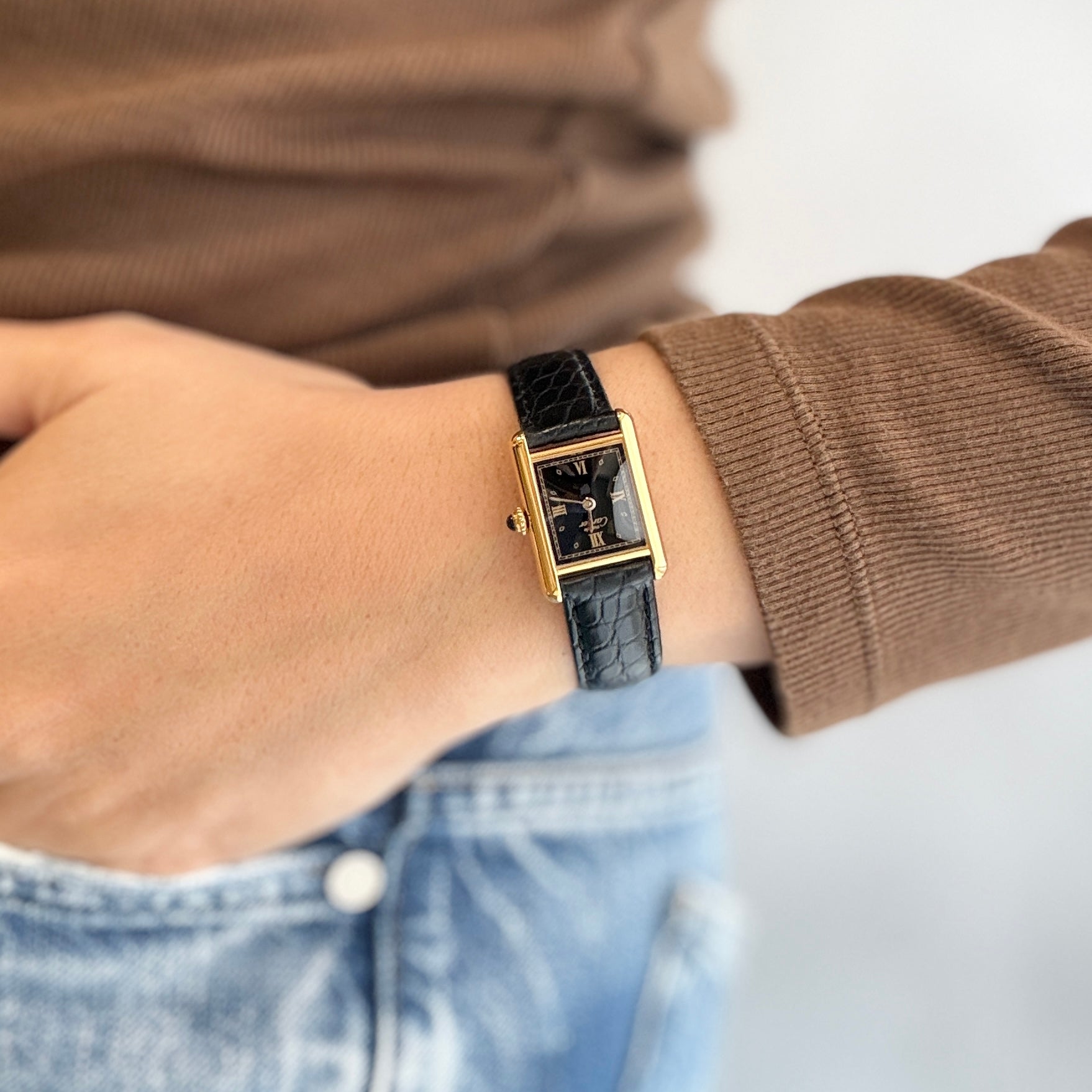 【Cartier】Cartier Must Tank SM Black 4 Roman Numerals with Original D-Buckle, Cartier Complete Service Performed