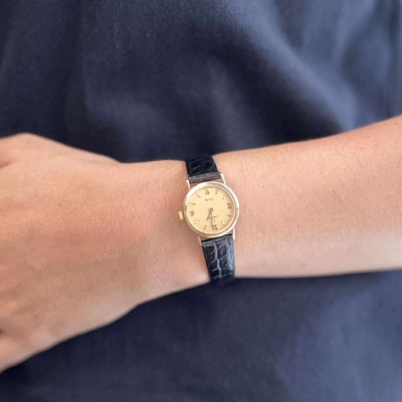 【OMEGA】Omega De Ville GP Round Gold Upright Roman with Original Buckle