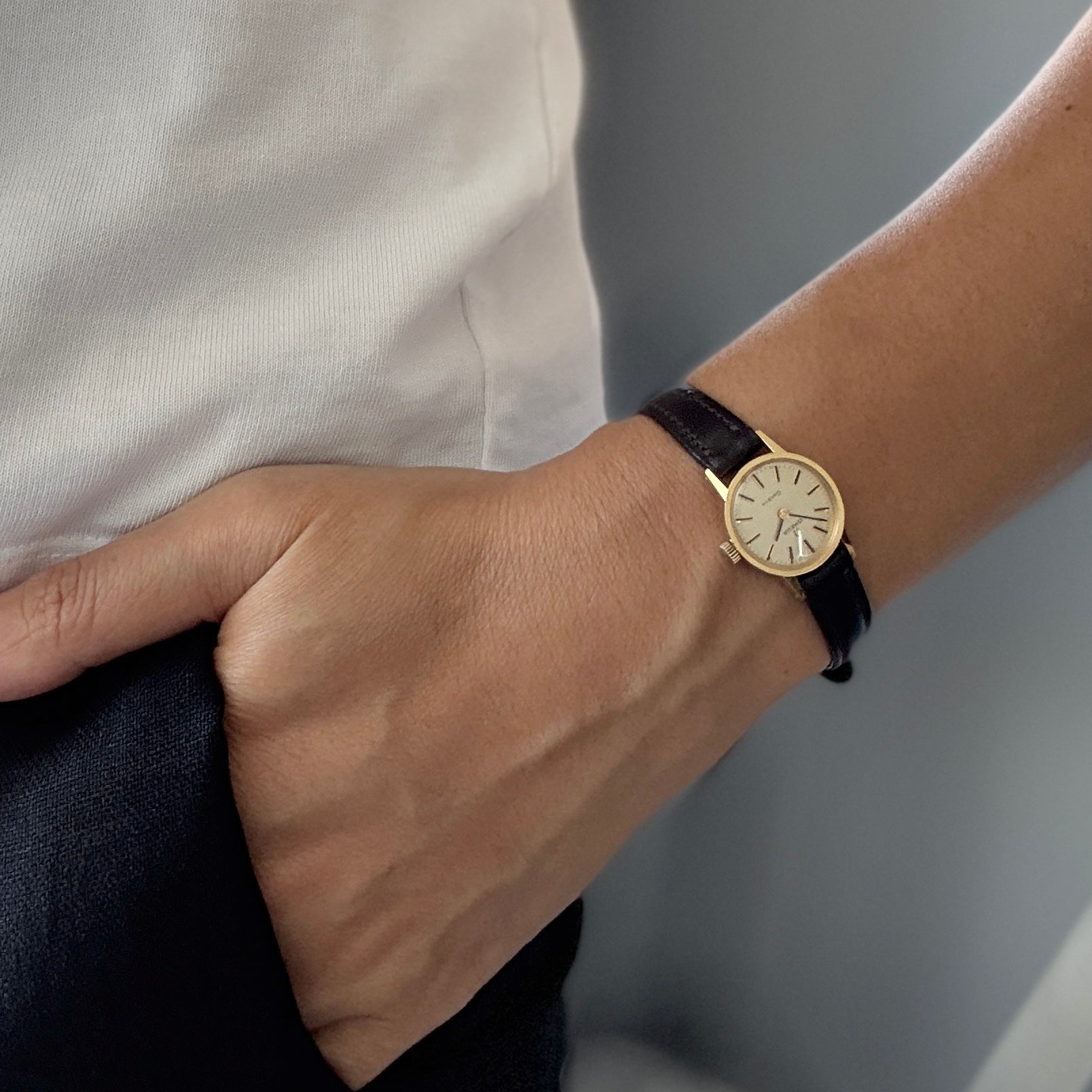 [Omega] 歐米茄日內瓦 GP 圓形金盤