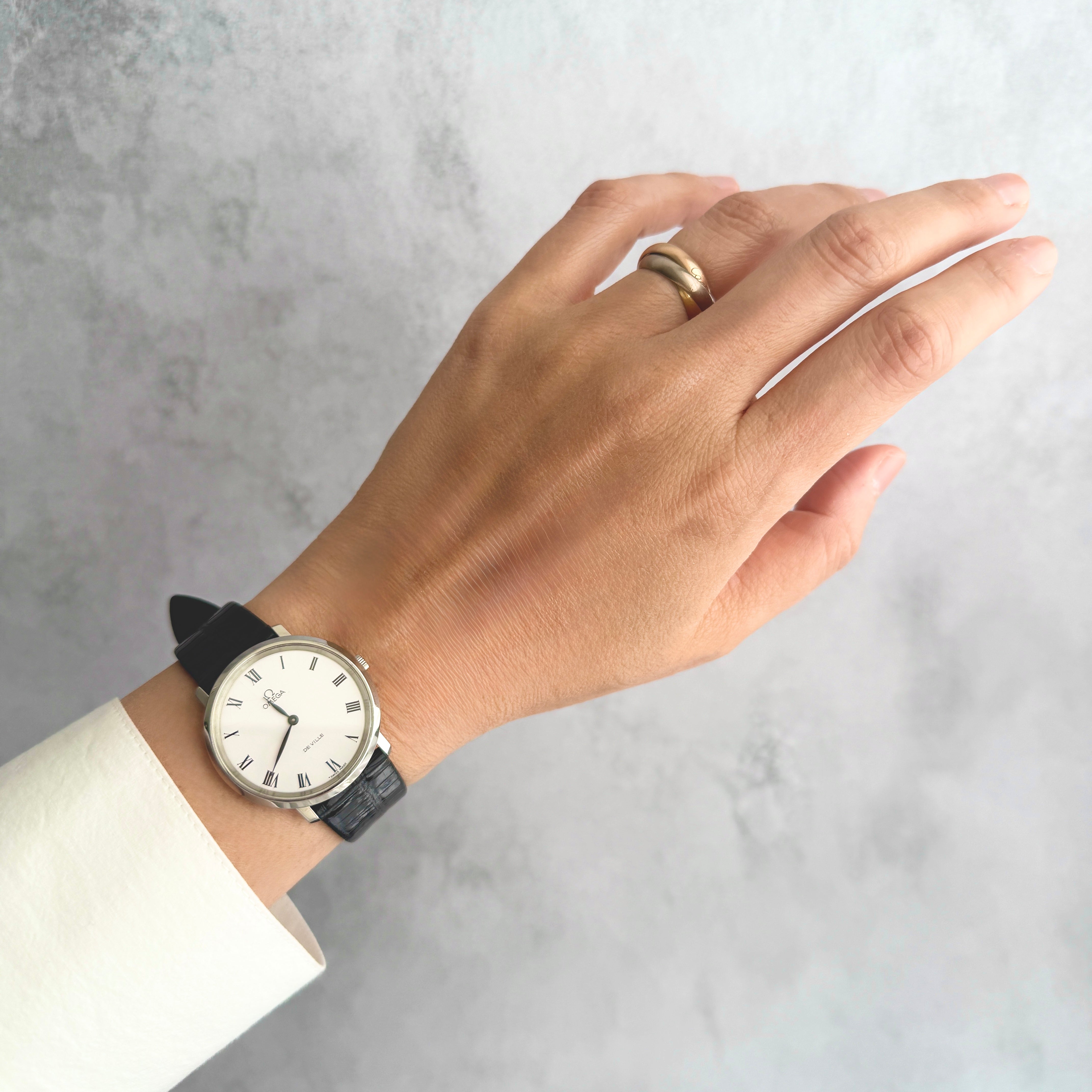 【OMEGA】オメガ デヴィル SS ラウンド White Roman 純正尾錠付き