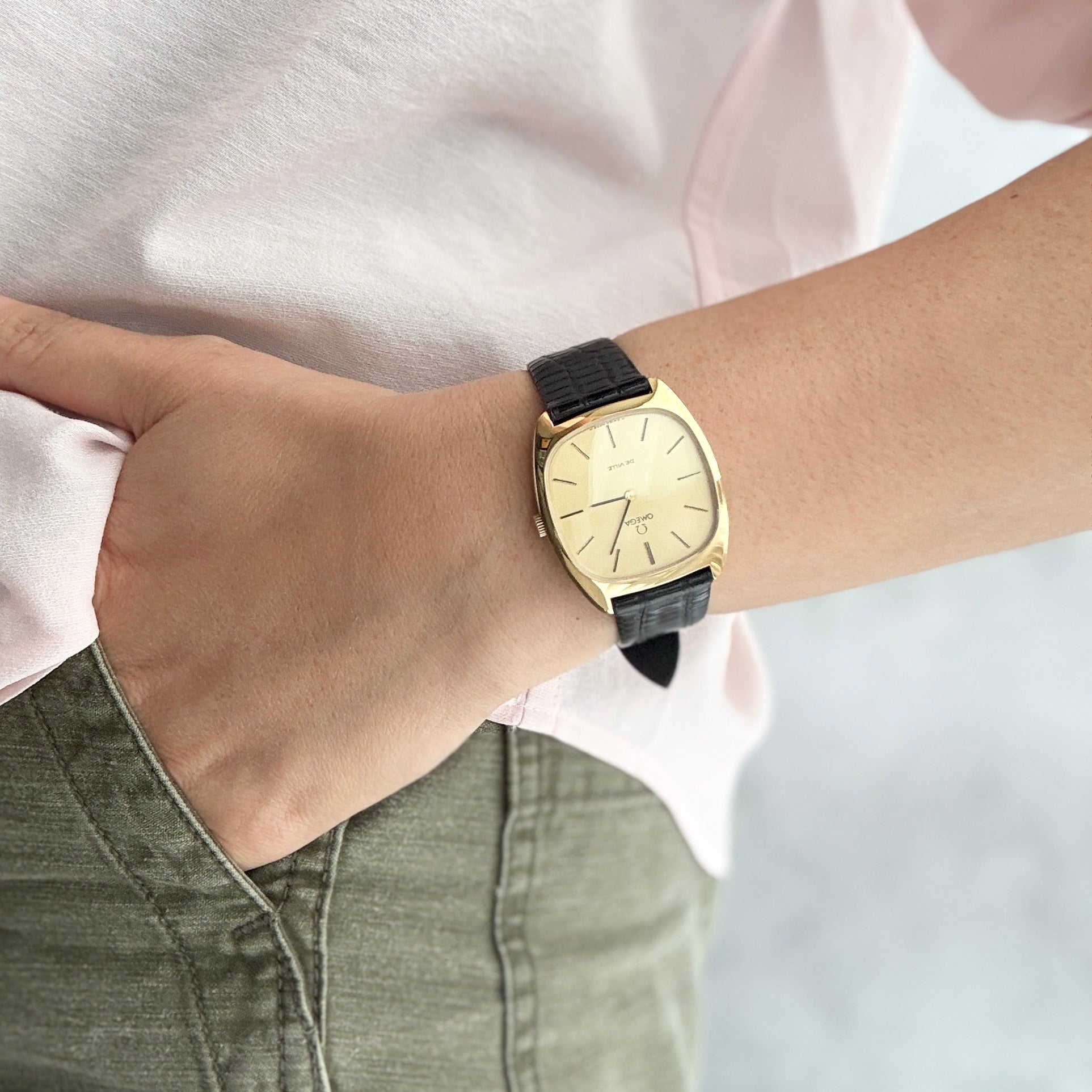 【OMEGA】オメガ デヴィル GP テレビスクリーンケース Gold 純正尾錠付き デッドストック