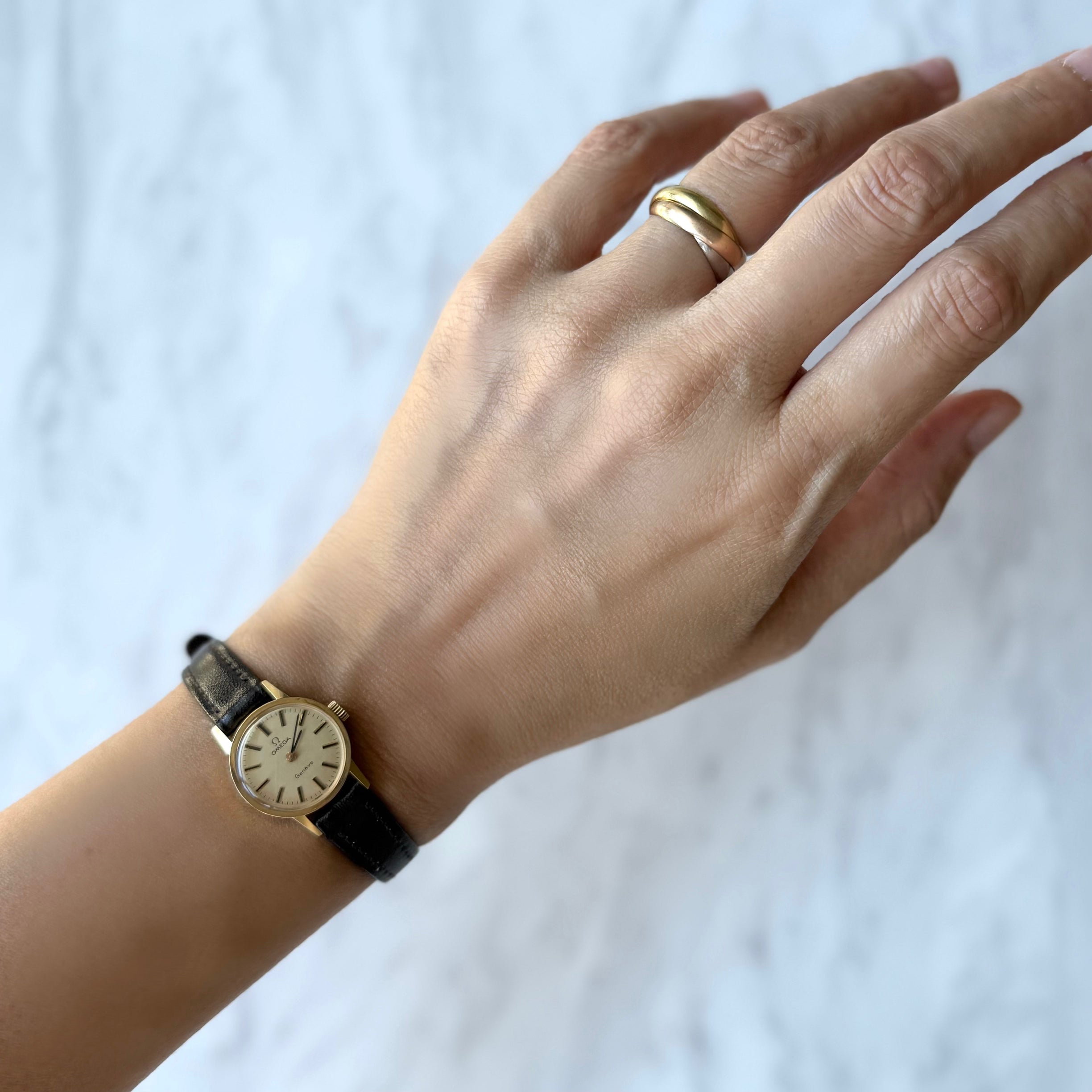 [Omega] 歐米茄日內瓦 GP 圓形金盤