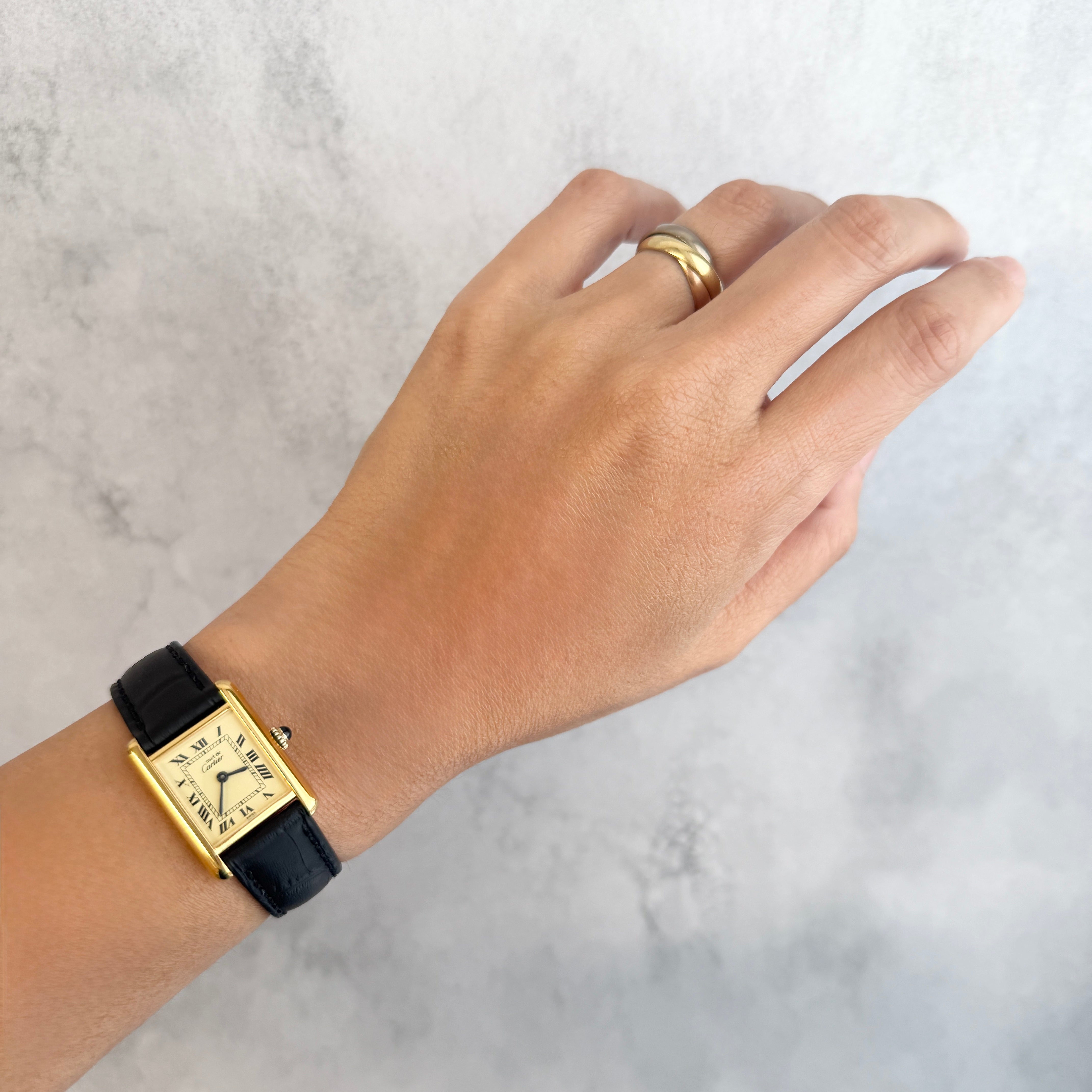 【Cartier】 Cartier Must Tank SM Ivory Roman Dial Manual Winding with Original Buckle