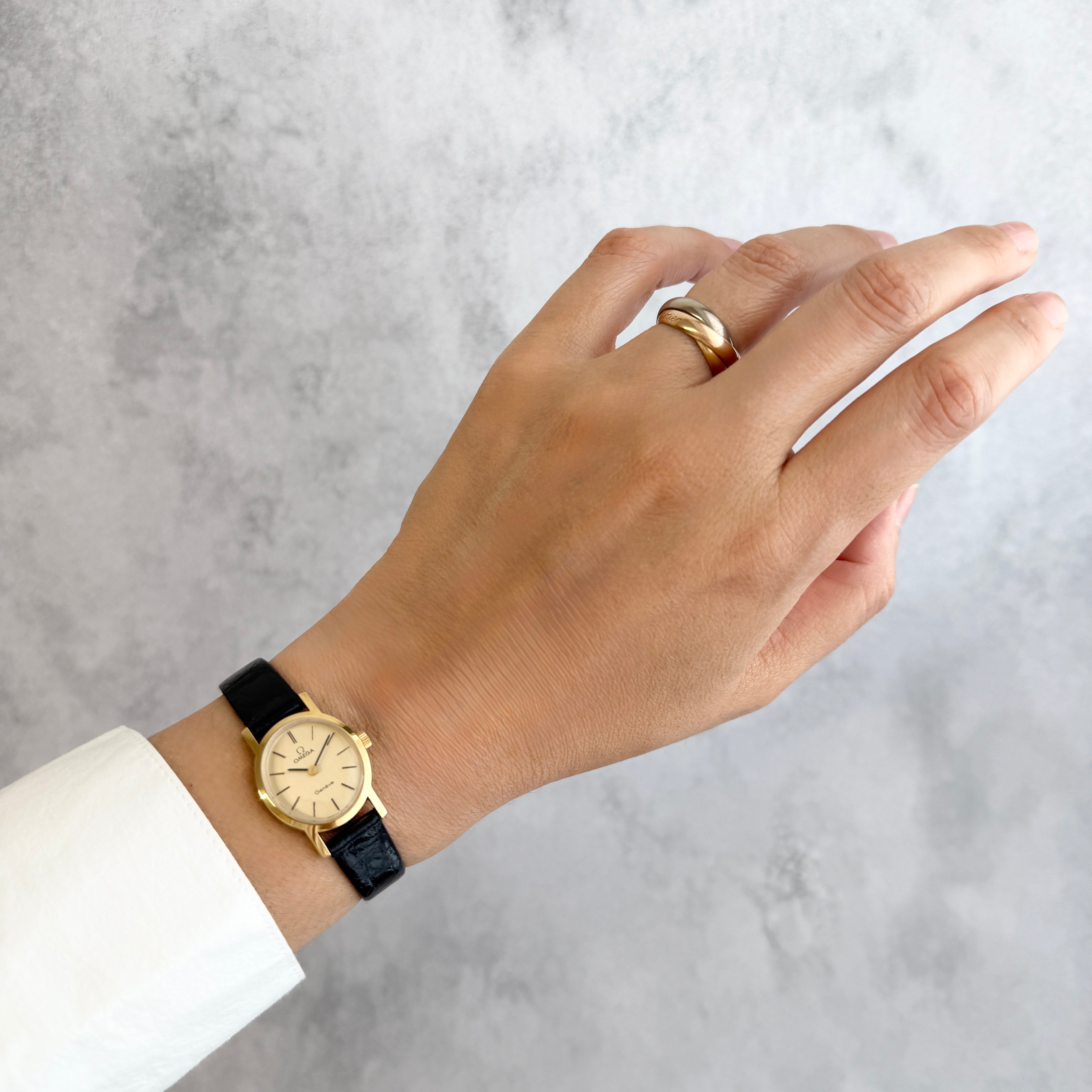 【OMEGA】オメガ ジュネーヴ GP ミニオーバル Gold 純正尾錠付き デッドストック