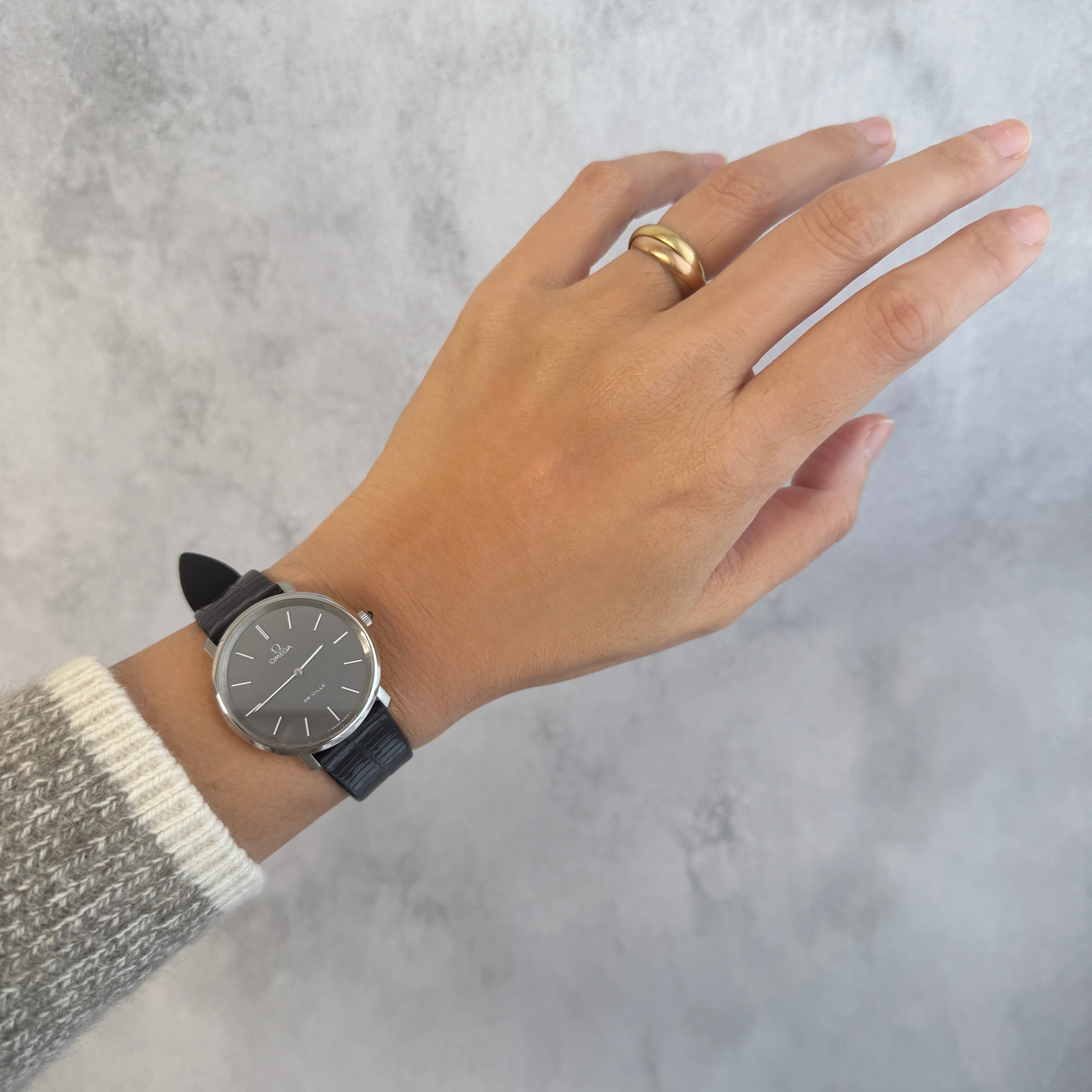 [歐米茄] 歐米茄碟飛系列 SS 圓灰 附正品扣