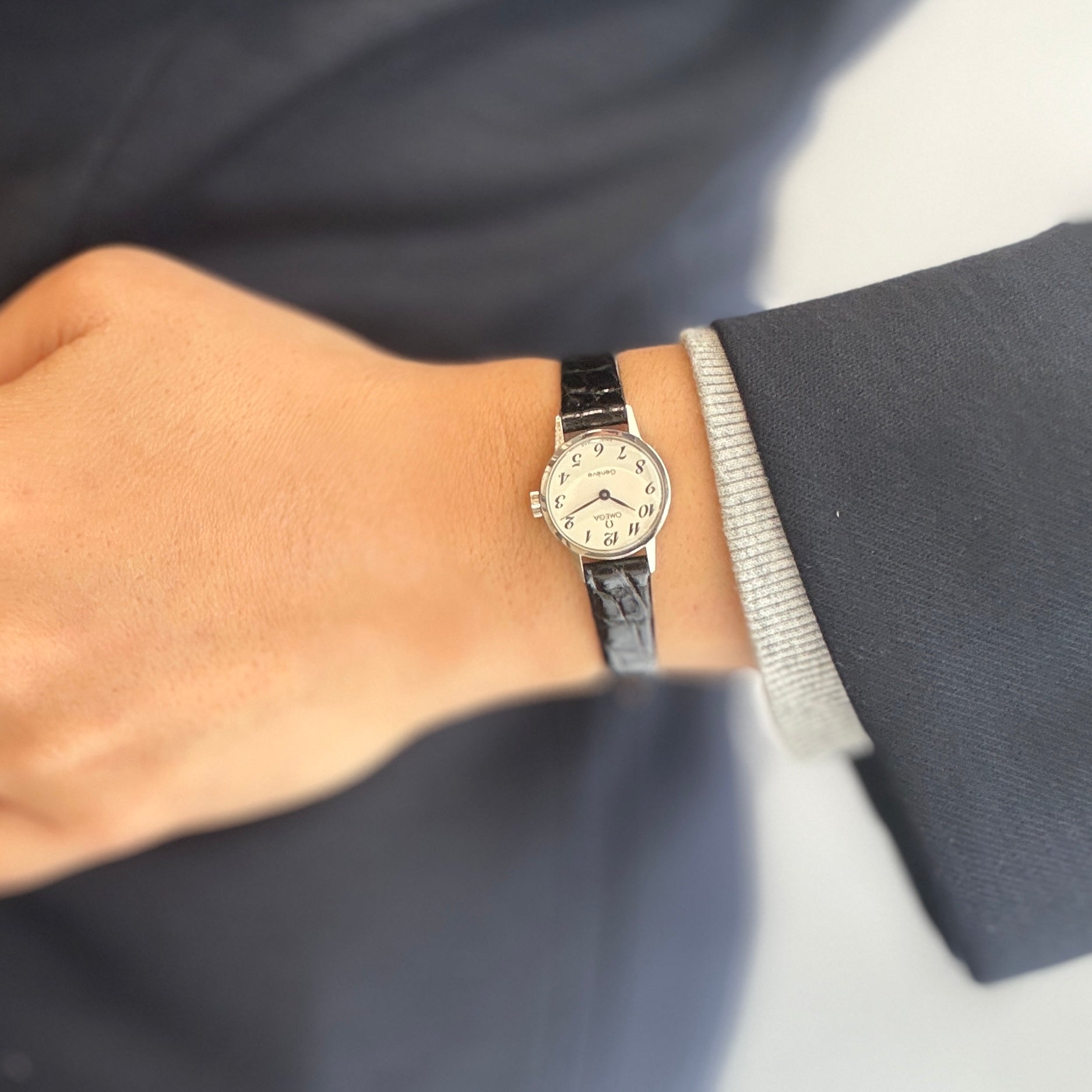 [OMEGA] Omega Geneva Stainless Steel Round White Arabic Deadstock with Genuine Buckle