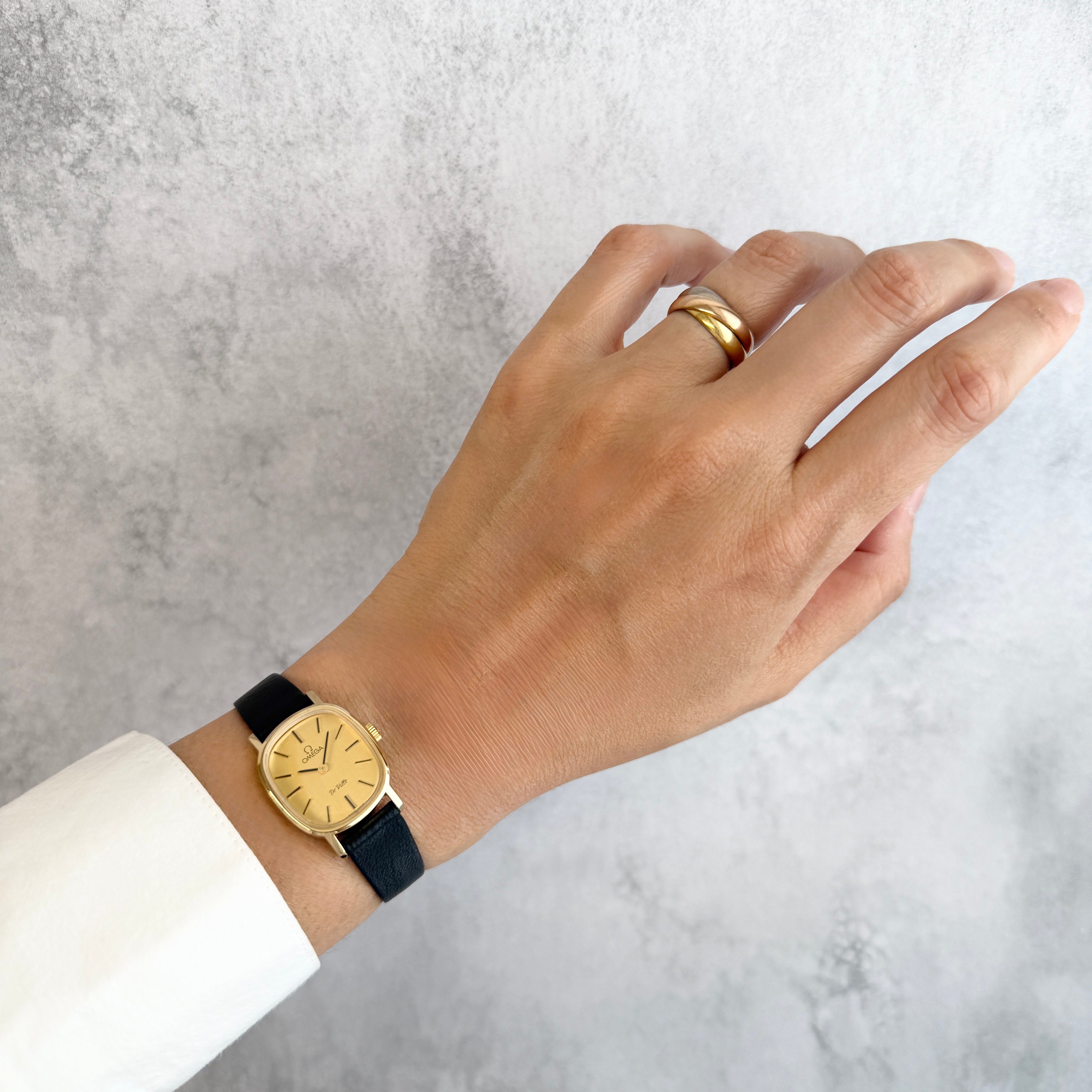 【OMEGA】オメガ デヴィル GP オーバル Gold 純正尾錠付き デッドストック