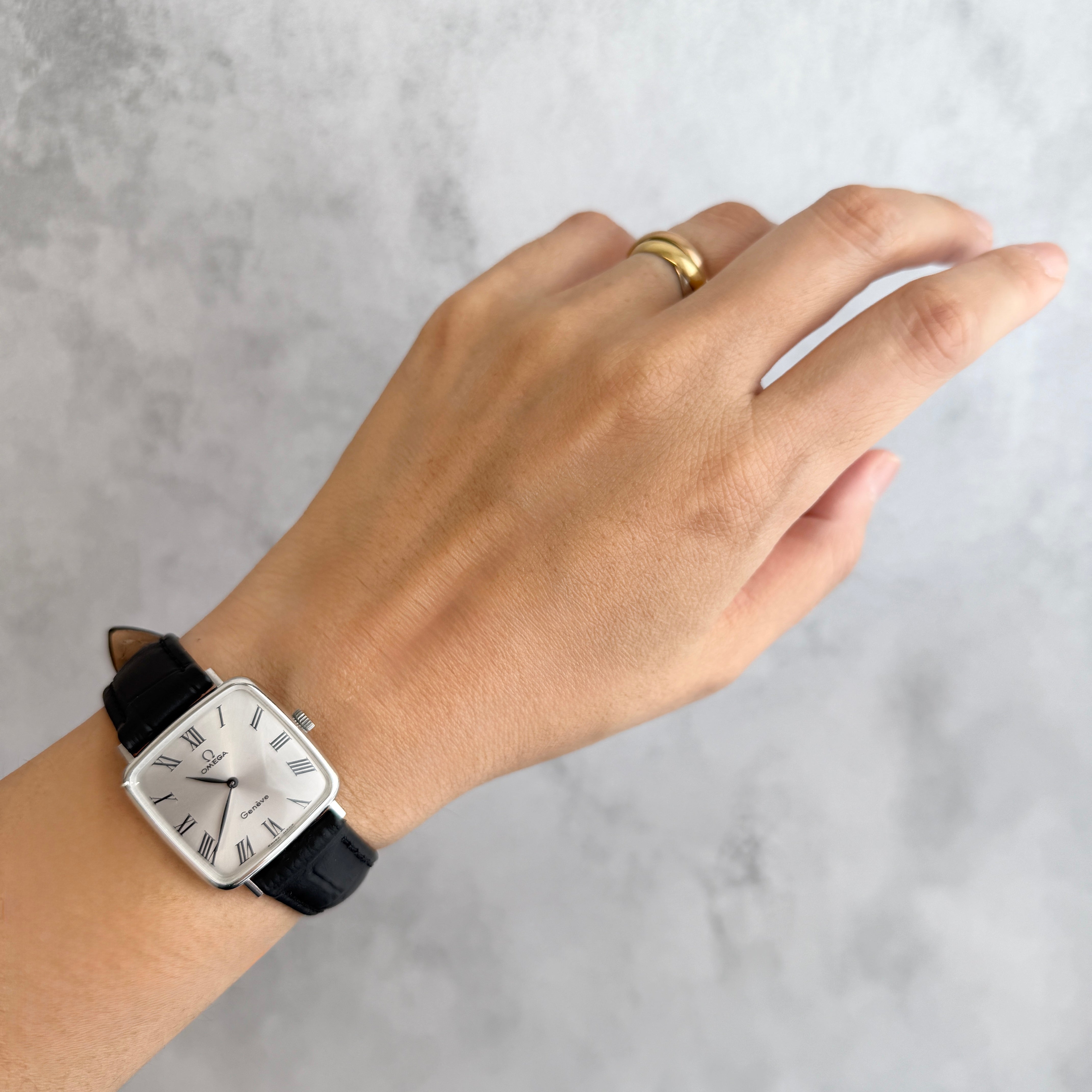 【OMEGA】オメガ ジュネーヴ WGP スクエア Silver ボーイズサイズ 純正尾錠付き