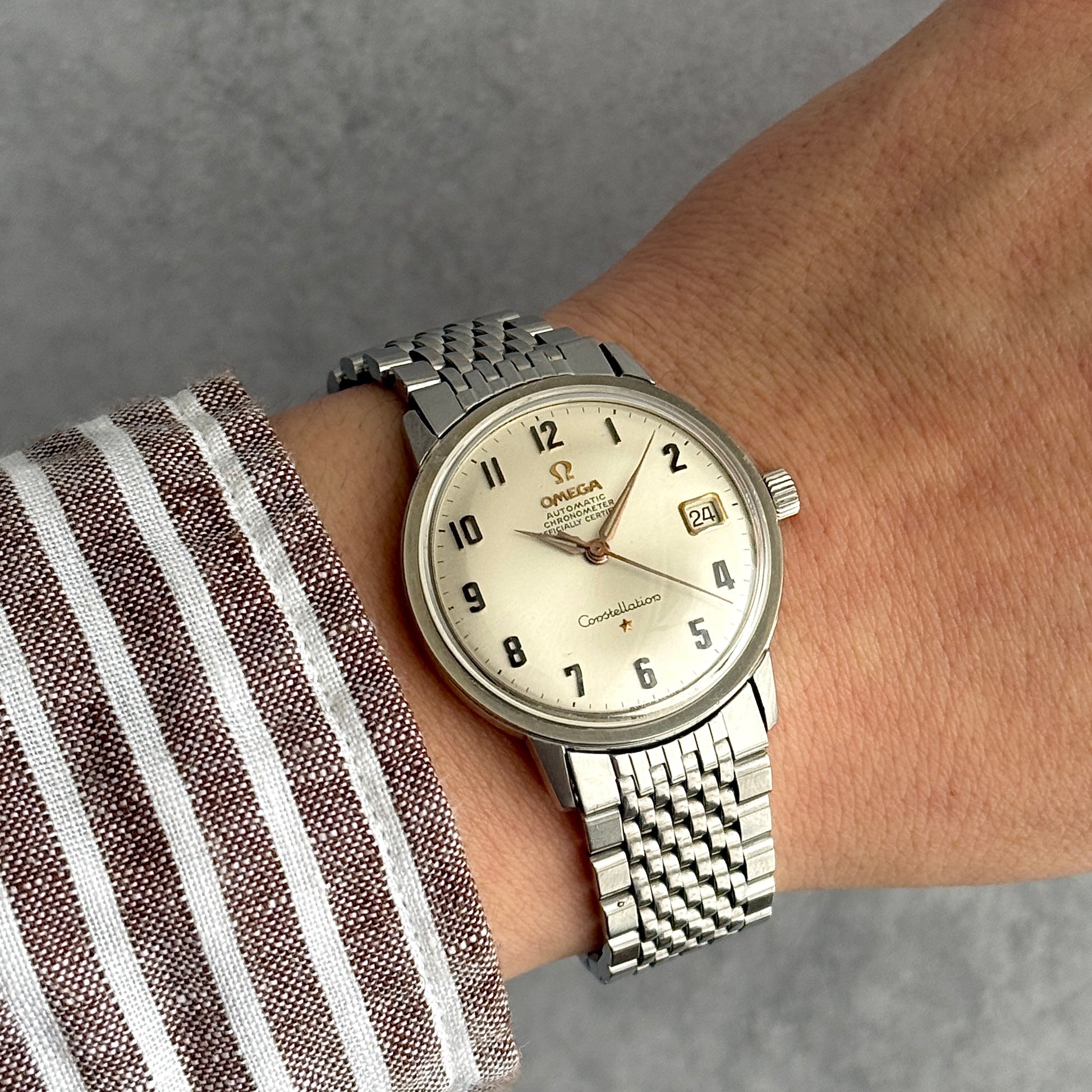 【OMEGA】オメガ コンステレーションデイト SS アップライトアラビア ピンクゴールドインデクス