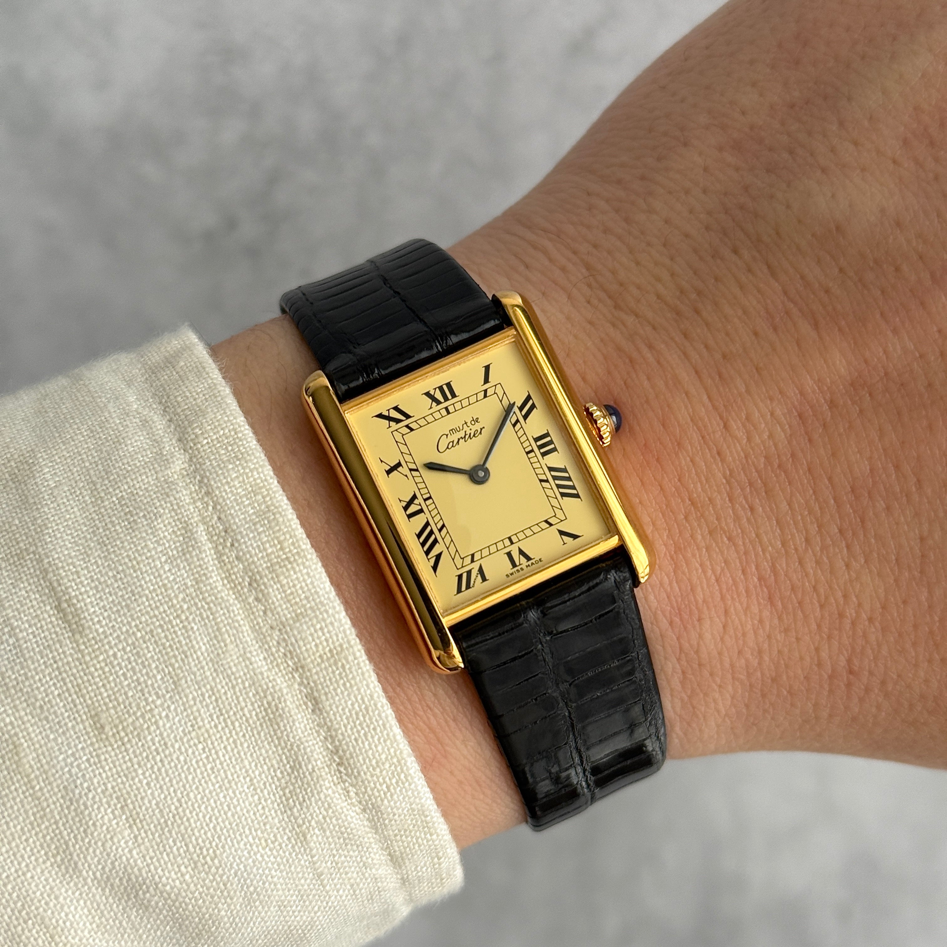 【Cartier】Cartier Must Tank LM Ivory Roman Dial Hand-Wound SWISS MADE Engraved, Full Set