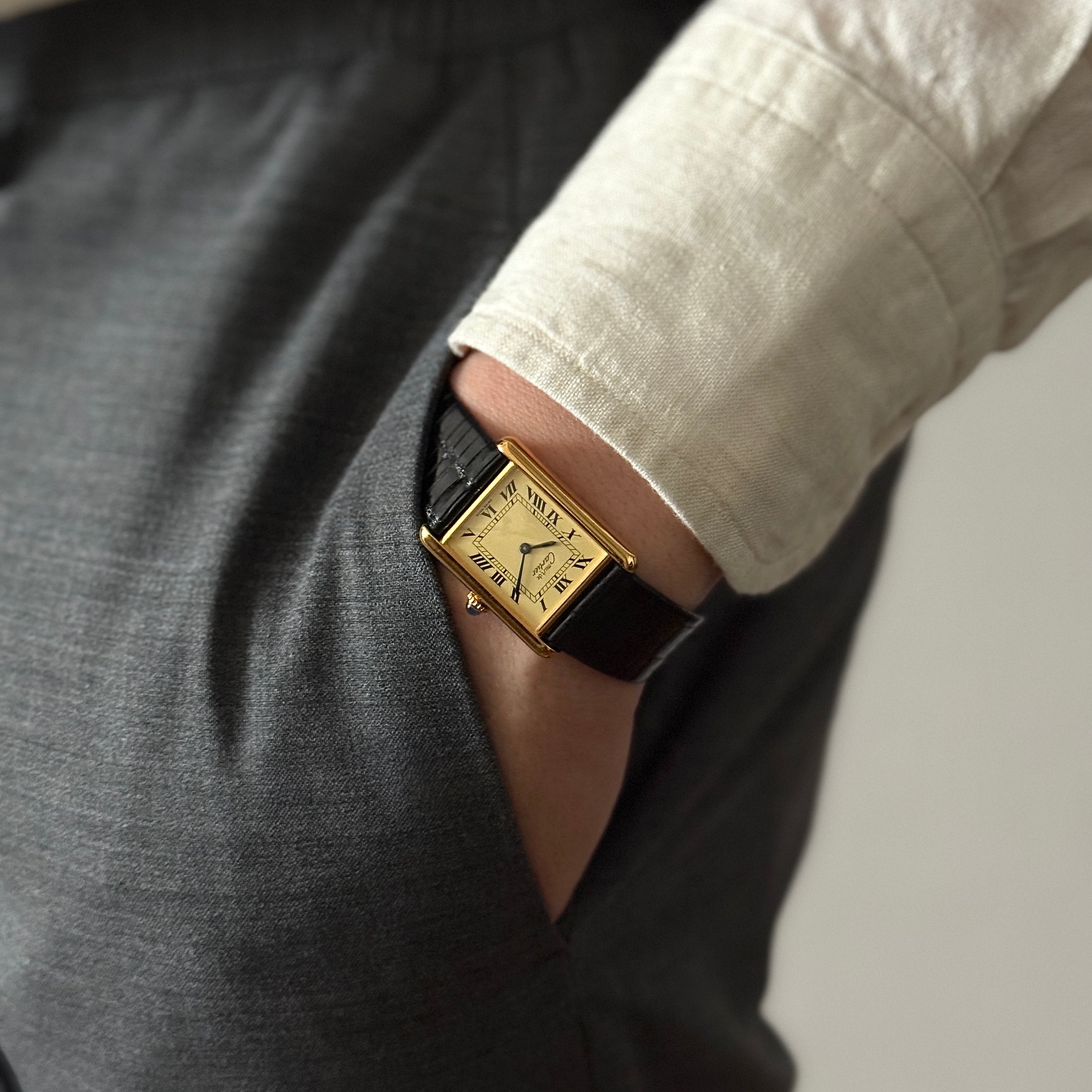 【Cartier】Cartier Must Tank LM Ivory Roman Dial Hand-Wound SWISS MADE Engraved, Full Set