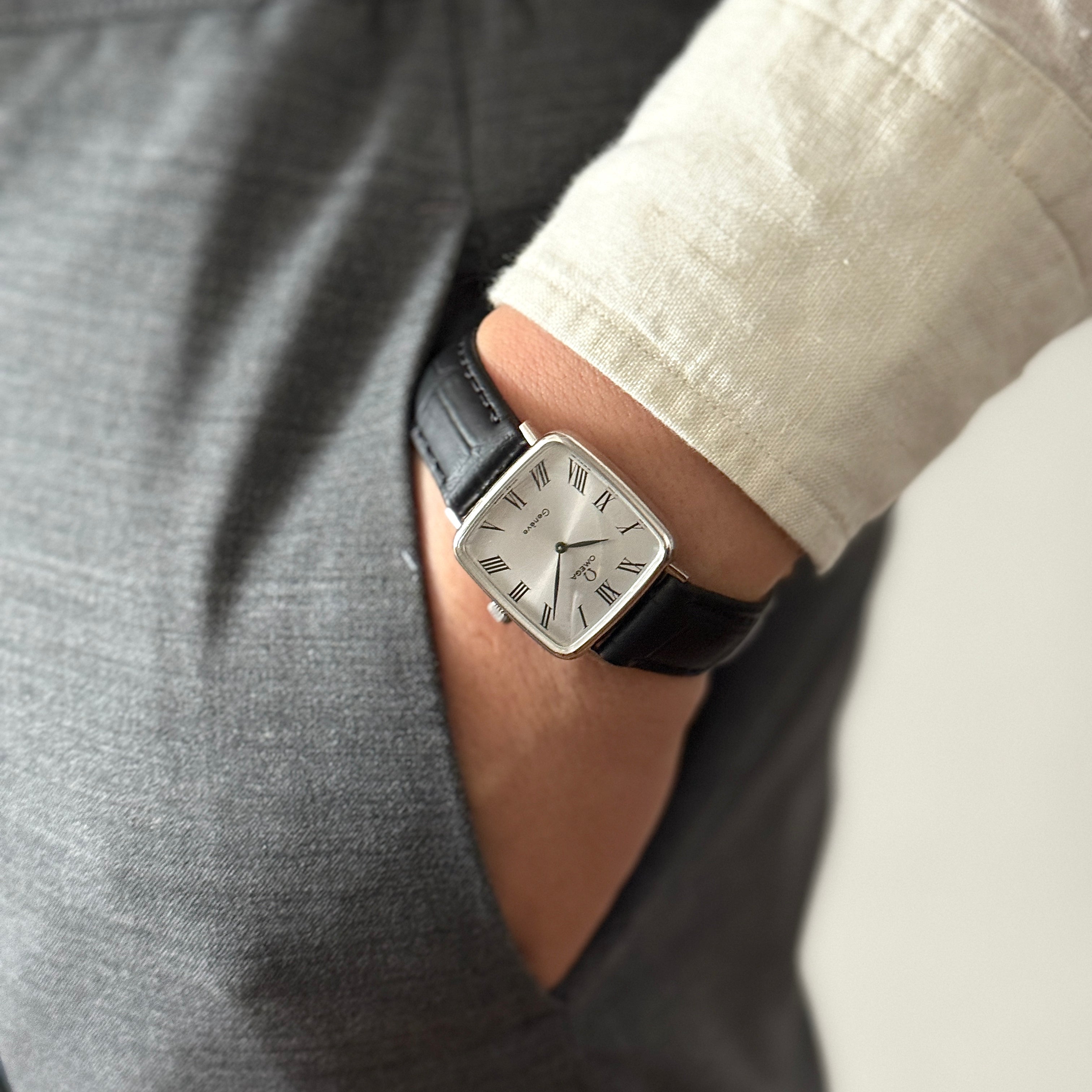 【OMEGA】オメガ ジュネーヴ WGP スクエア Silver ボーイズサイズ 純正尾錠付き