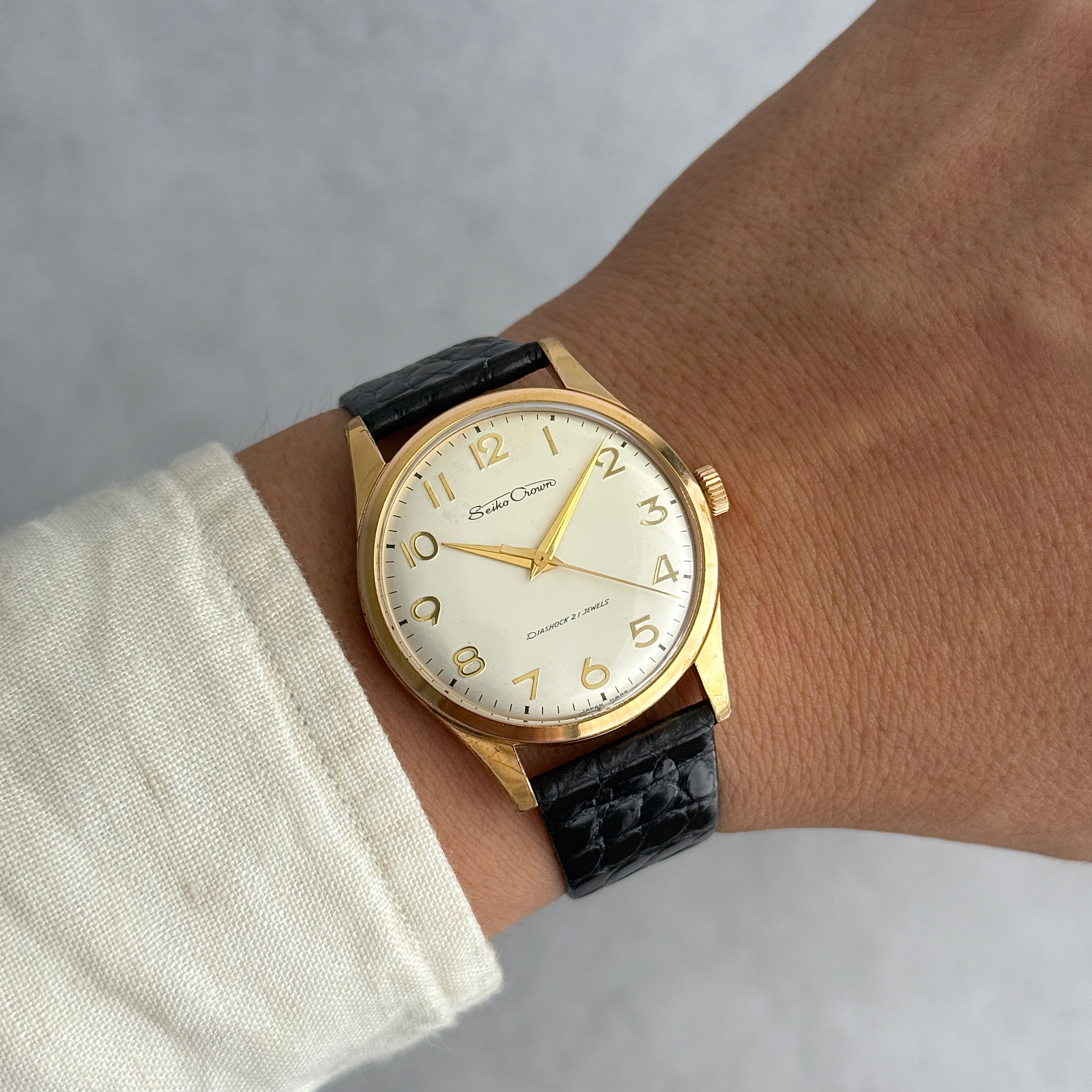 【SEIKO】Seiko Crown GP All-Numeral Raised Arabic, with Original Buckle, Manufactured May 1963