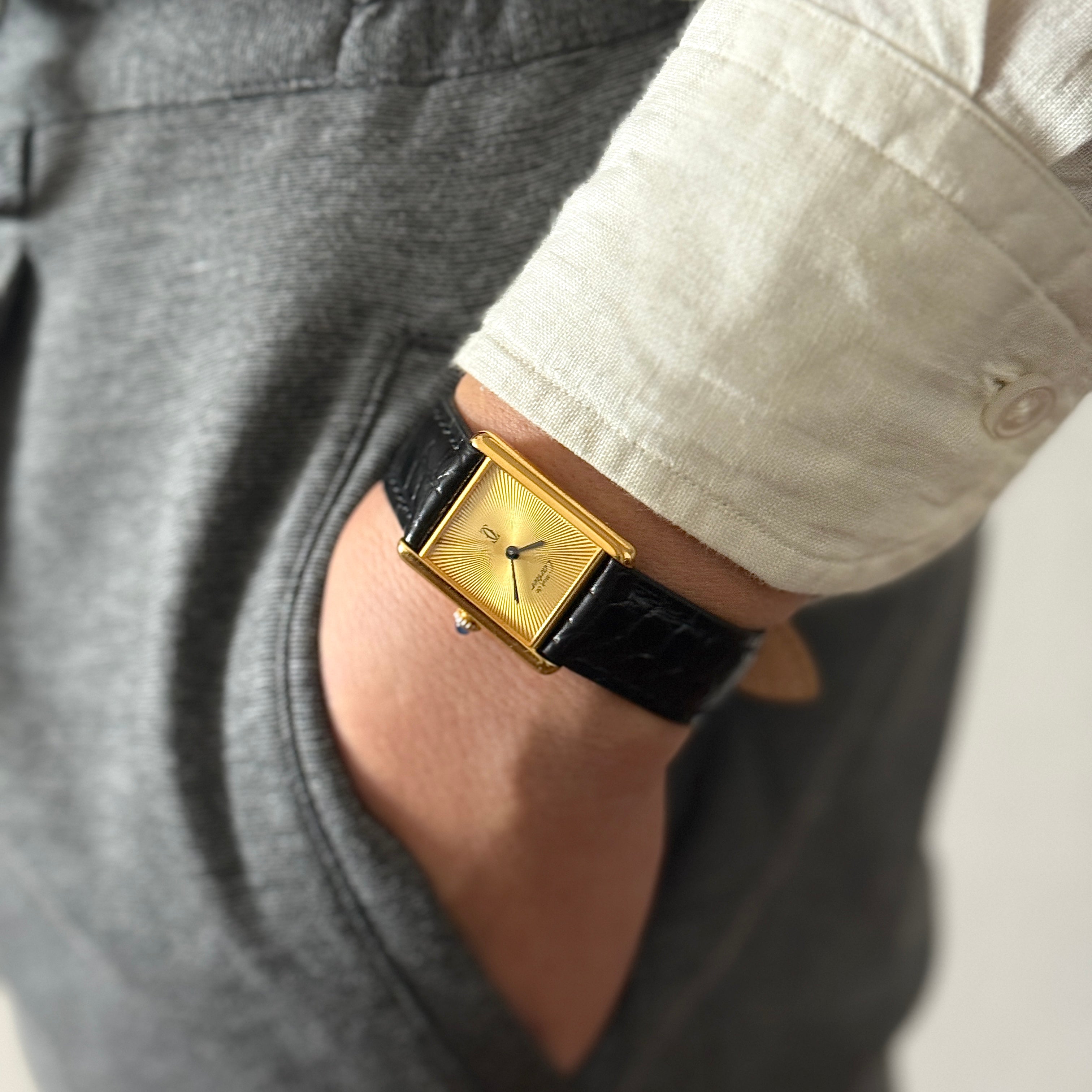 【Cartier】カルティエ マストタンクLM サンバースト 手巻き 永久保証書付き