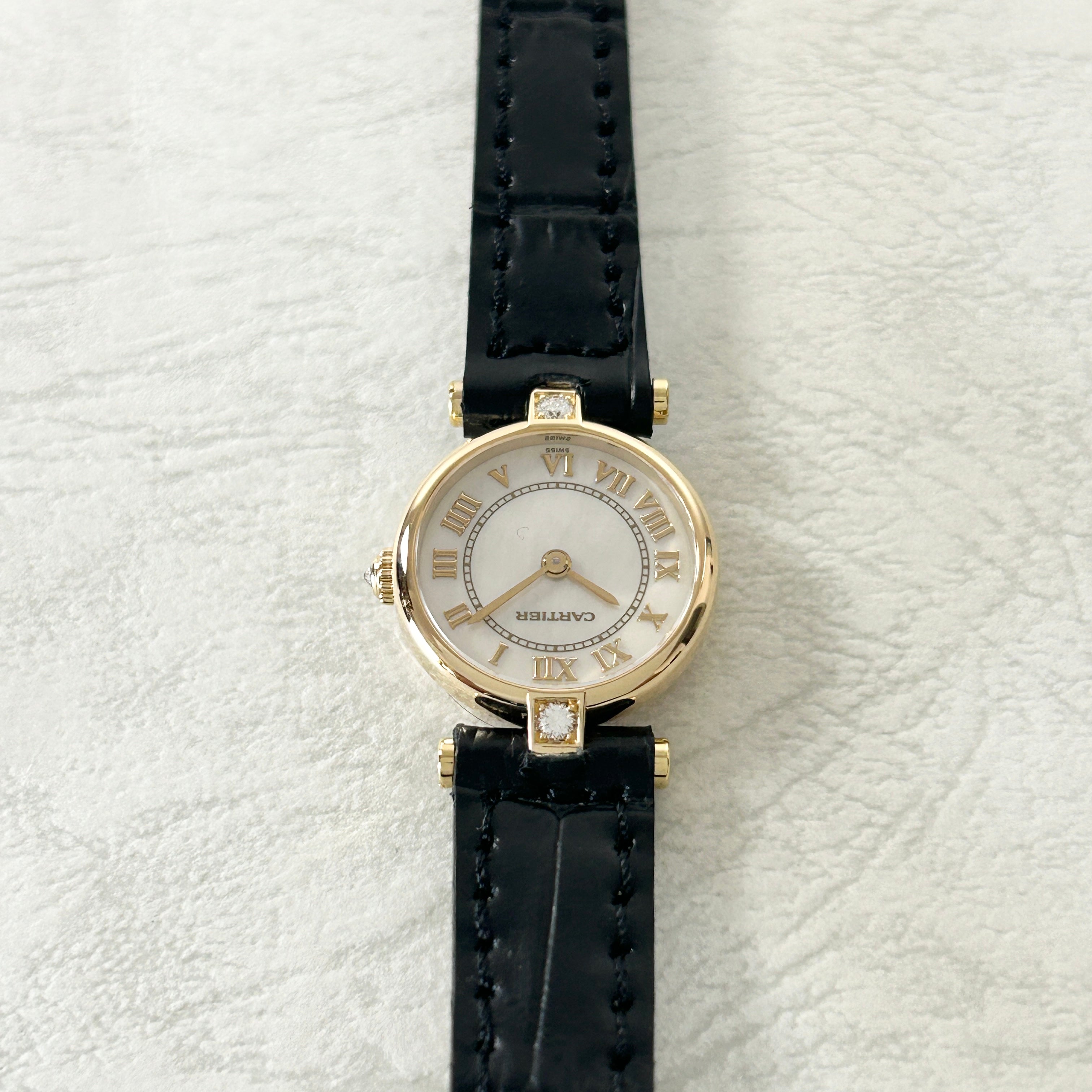 [Cartier] Cartier<br> Mini Vendome 18KYG 3PDiamonds MOPdial<br> Comes with genuine 18k gold D-buckle