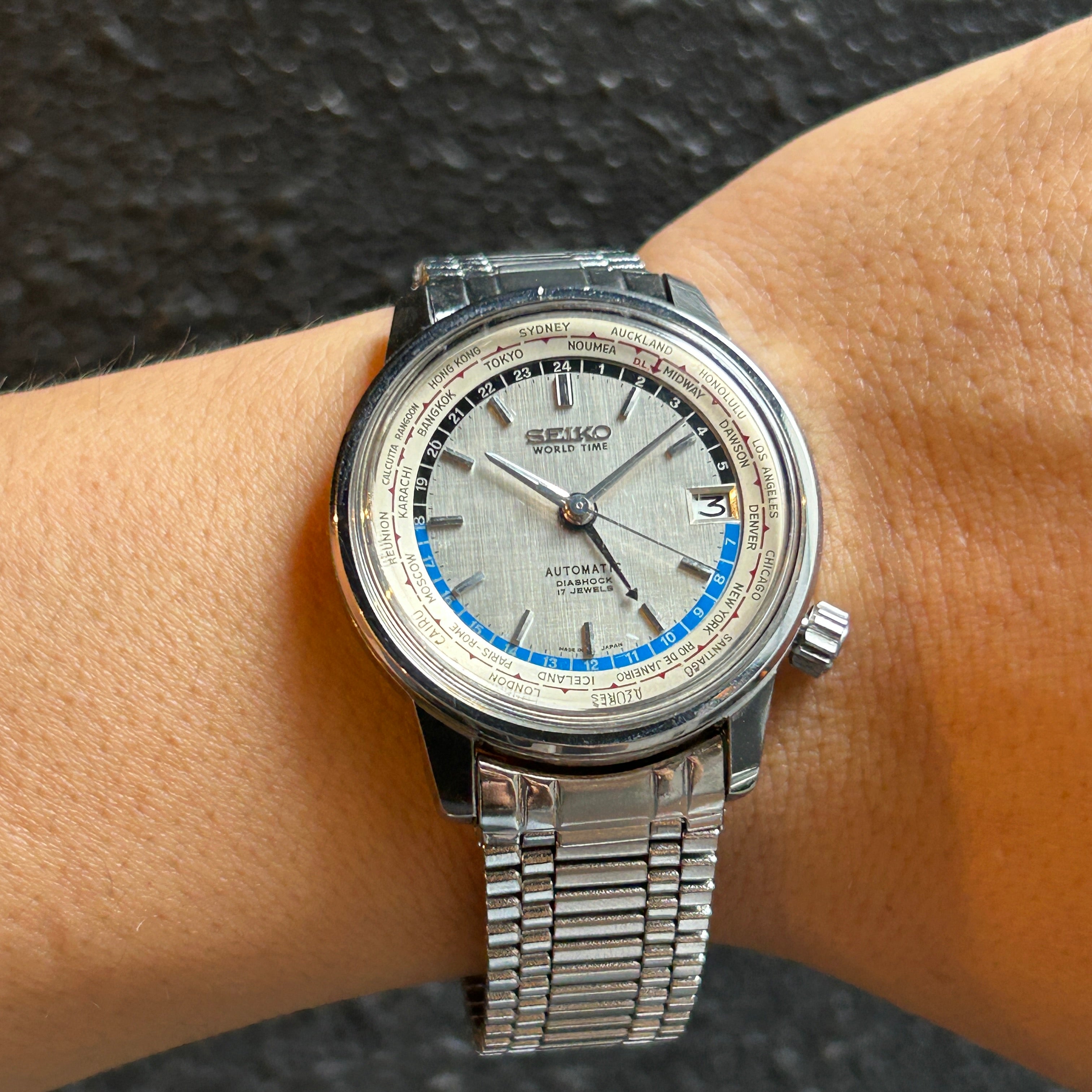 【SEIKO】セイコー<BR>ワールドタイム1st 6217-7000 東京五輪Silver <BR>純正ブレスレット付き