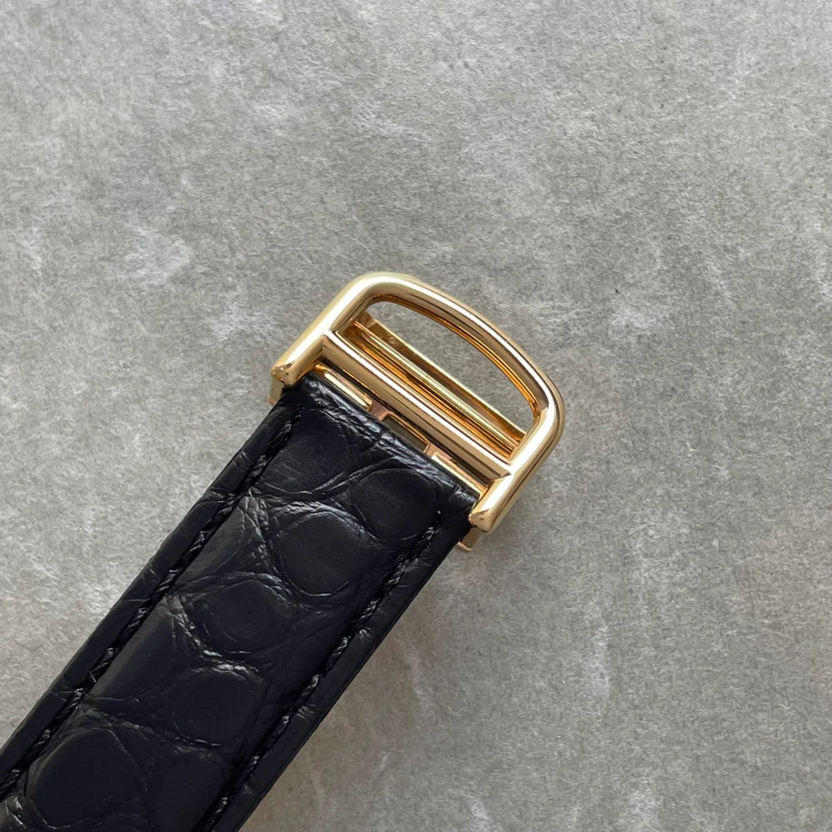 [Cartier] Tank Louis Cartier LM 18KYG Genuine 18 Gold D Buckle