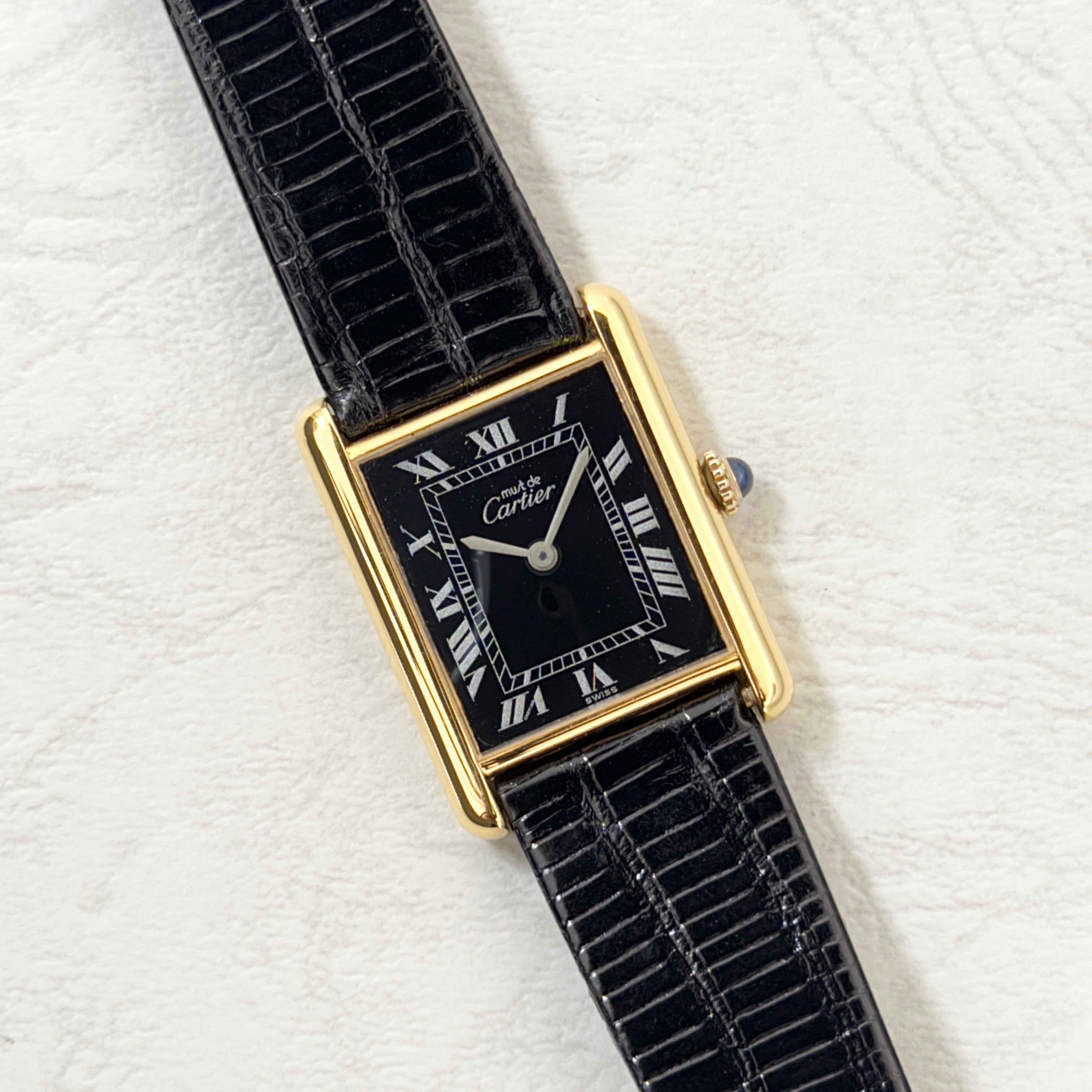 [Cartier] Cartier Must Tank LM Hand-wound Black Roman with genuine buckle