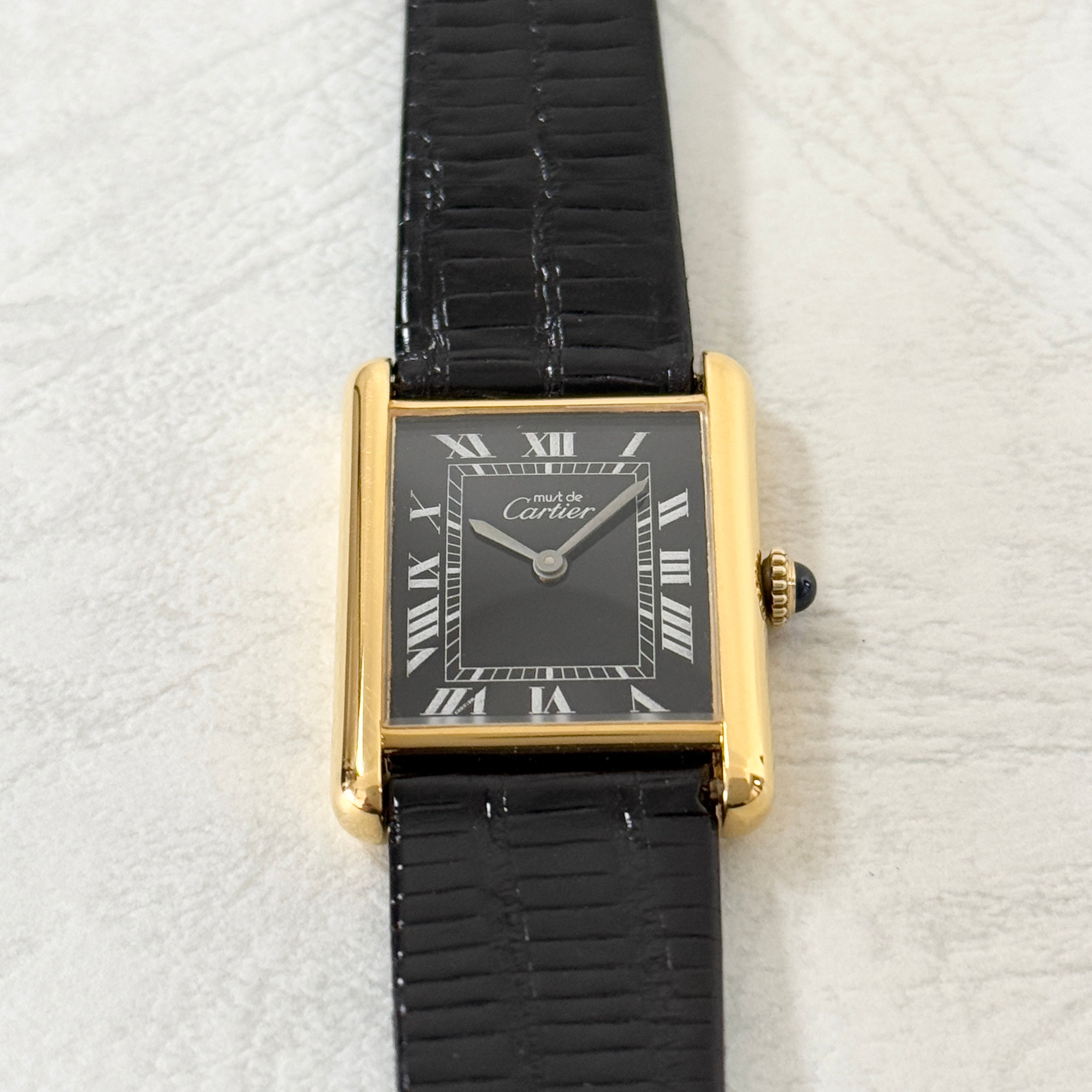 [Cartier] Cartier Must Tank LM Hand-wound Black Roman with genuine buckle